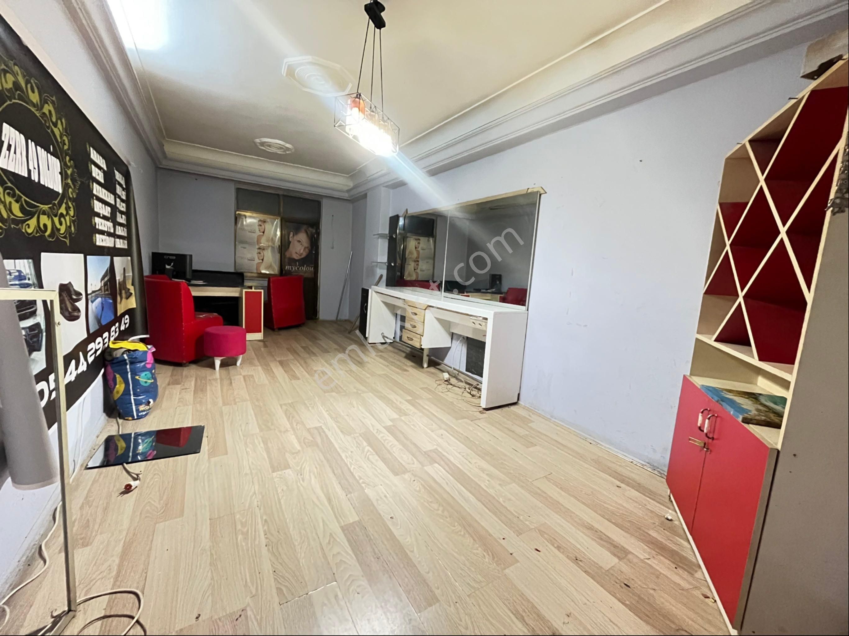 İmren Gayrimenkulden Kiralık 30 M2 Dükkan Ofis Büro Sefaköy Merkezde - Görsel 4