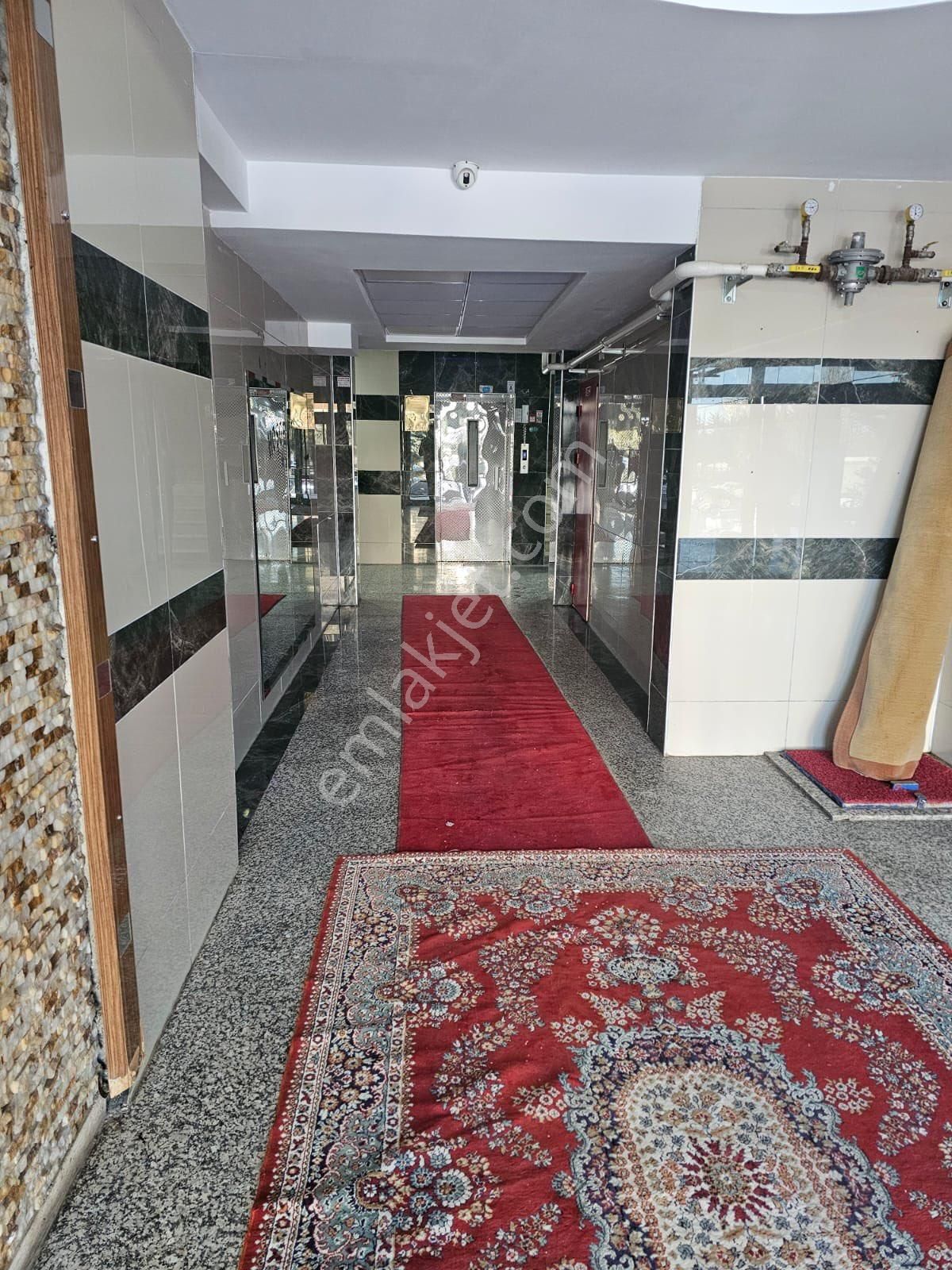 Halk Emlak Gayrimenkulden Çok Acil Satılık Üçkuyular Hayatkent Üç Sitesinde Satılık Daire - Görsel 19
