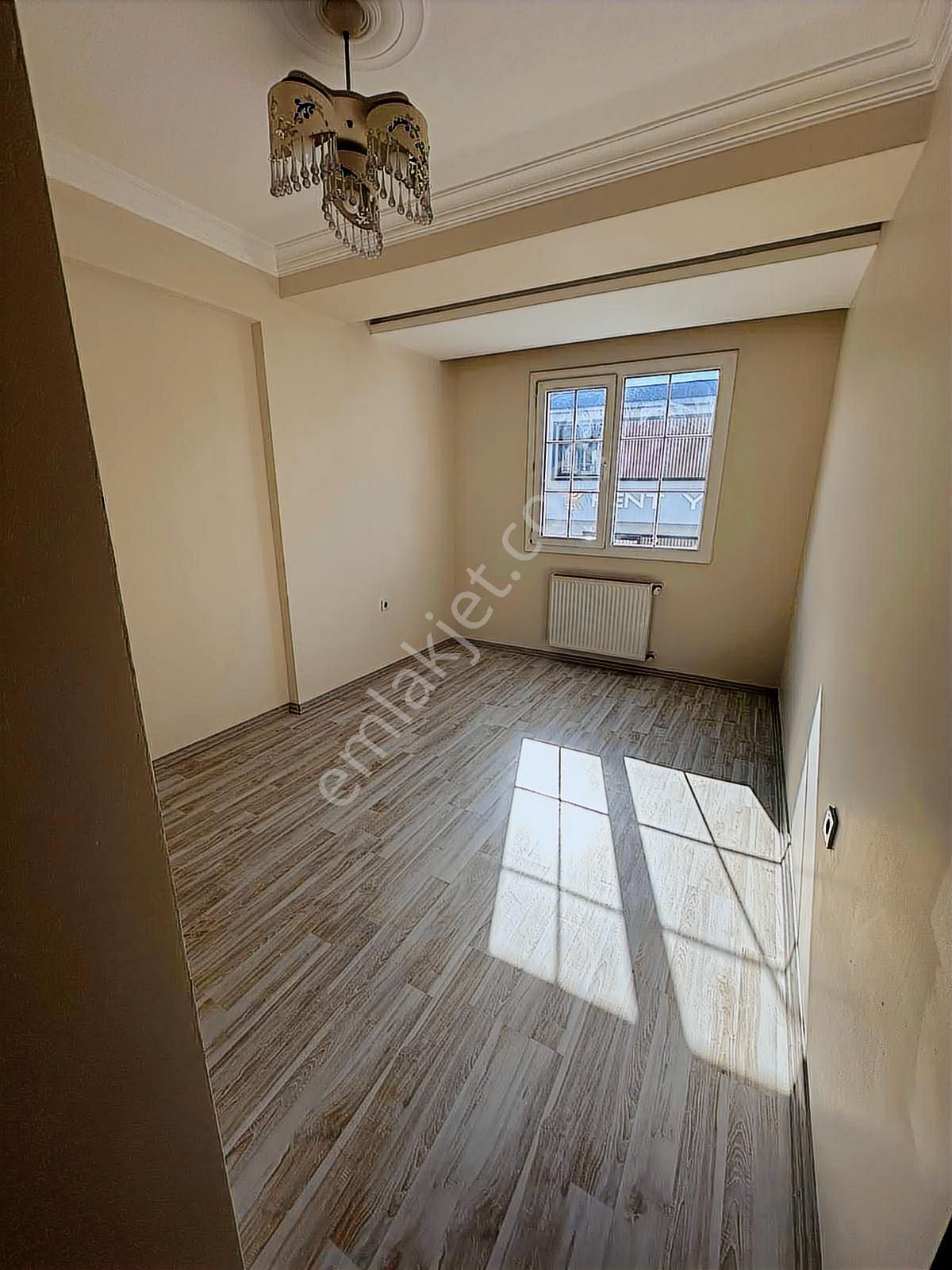 Buca Atatürk Mahallesinde 3+1 Kiralık Daire - Görsel 3