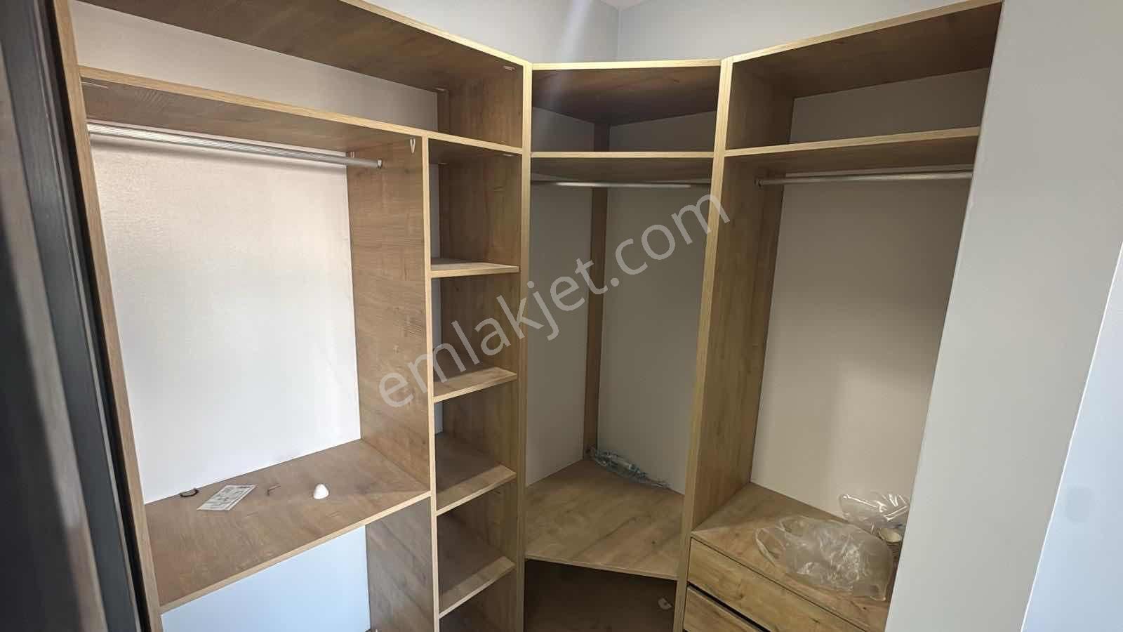 Cumhuriyet Mahallesi Lüks Sitede Satılık 3+1 Daire ! - Görsel 18