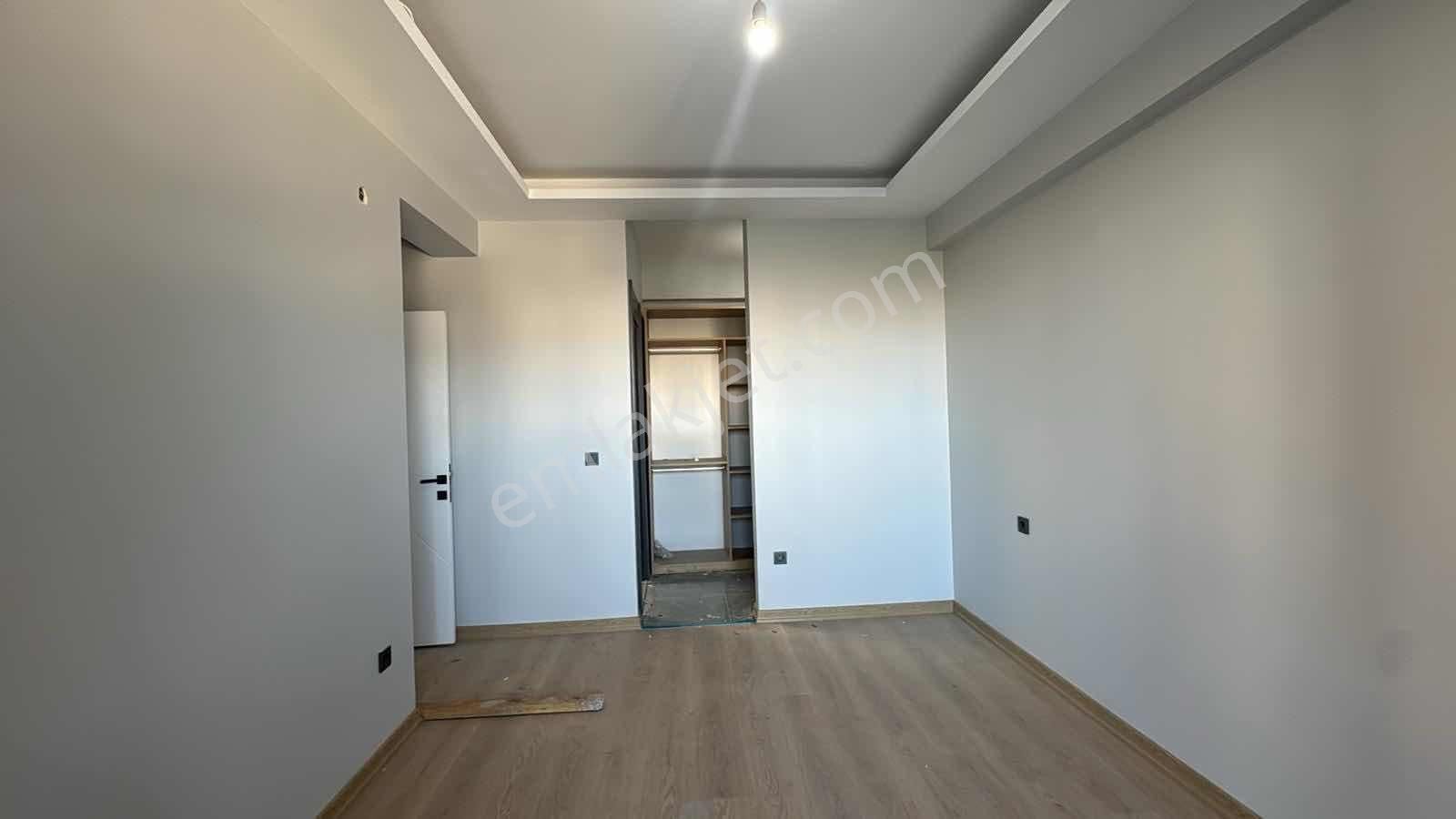 Cumhuriyet Mahallesi Lüks Sitede Satılık 3+1 Daire ! - Görsel 8