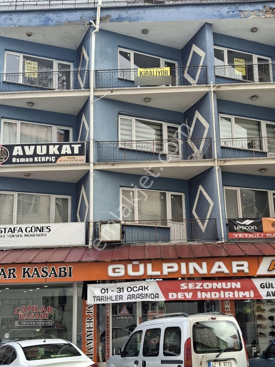 İş Bankası Karşısında Büro Olarak Kiralık Daire