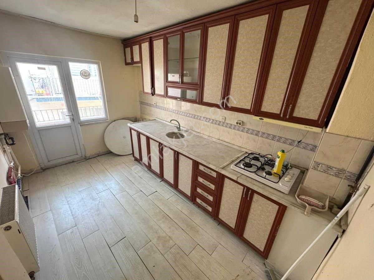 Koza Emlak'tan Tandoğan Mahalesinde Katta Masrafsız 3+1 Kelepir Satılık Dairee