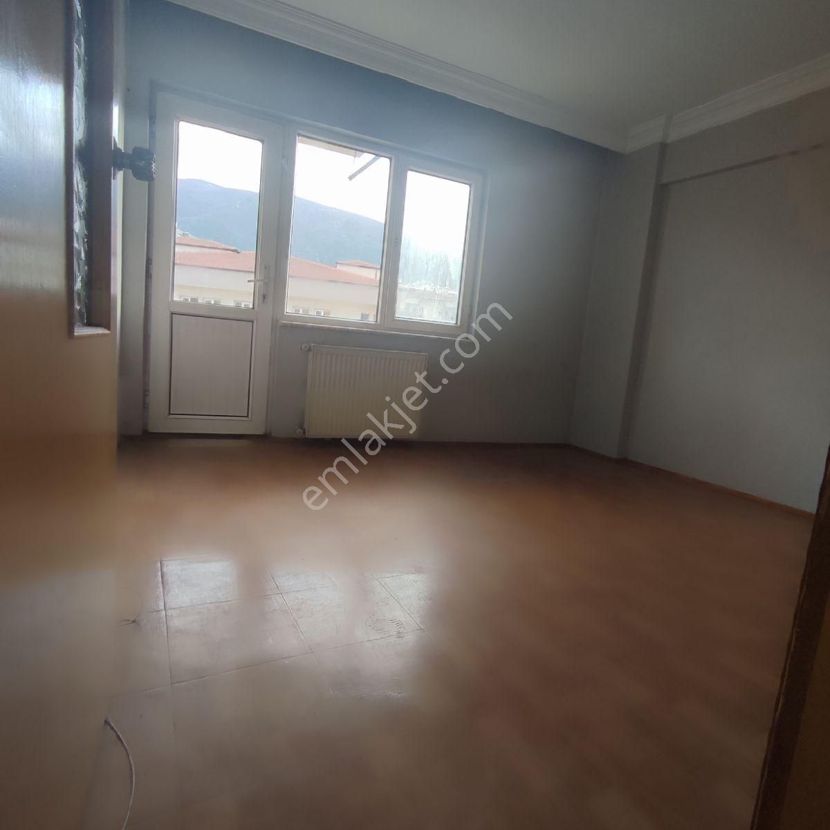 Cemal Emlak Bursa Yıldırım Belediye Altında 2+1 Asansörlü 3.ara - Görsel 18