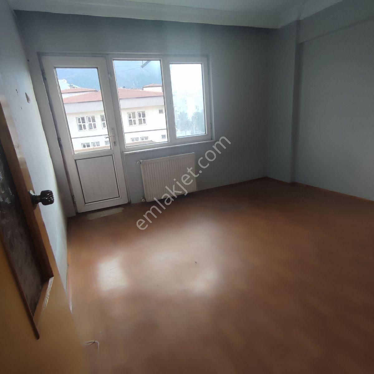 Cemal Emlak Bursa Yıldırım Belediye Altında 2+1 Asansörlü 3.ara - Görsel 19