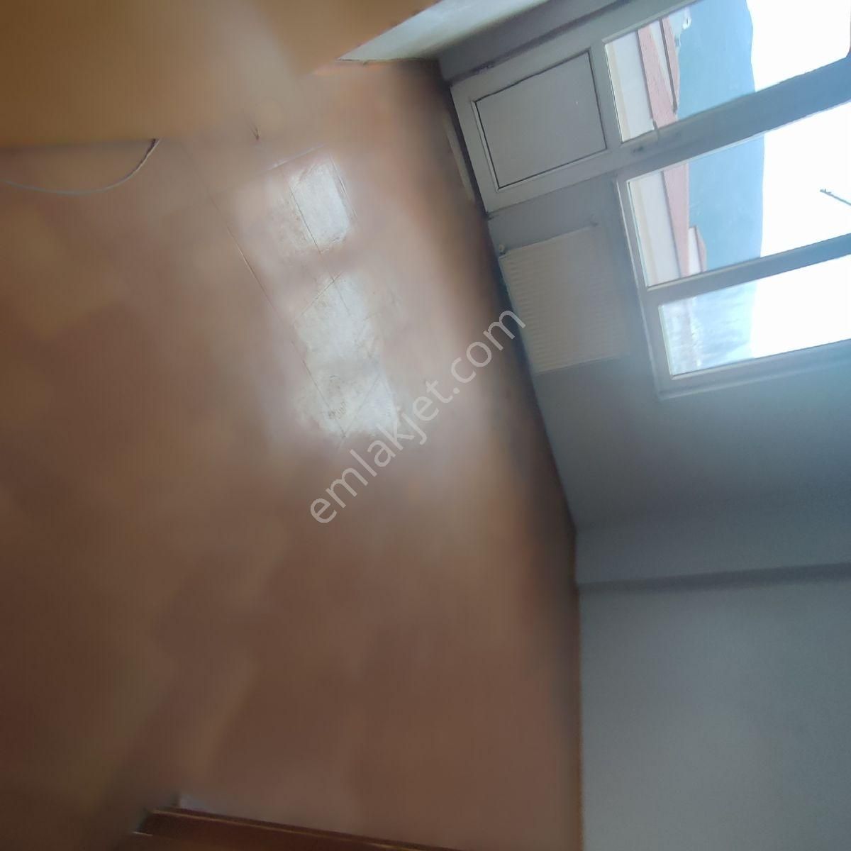 Cemal Emlak Bursa Yıldırım Belediye Altında 2+1 Asansörlü 3.ara - Görsel 3