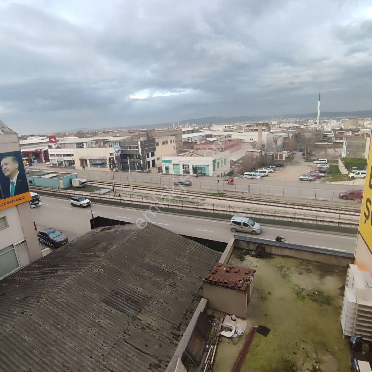 Cemal Emlak Bursa Yıldırım Belediye Altında 2+1 Asansörlü 3.ara - Görsel 15