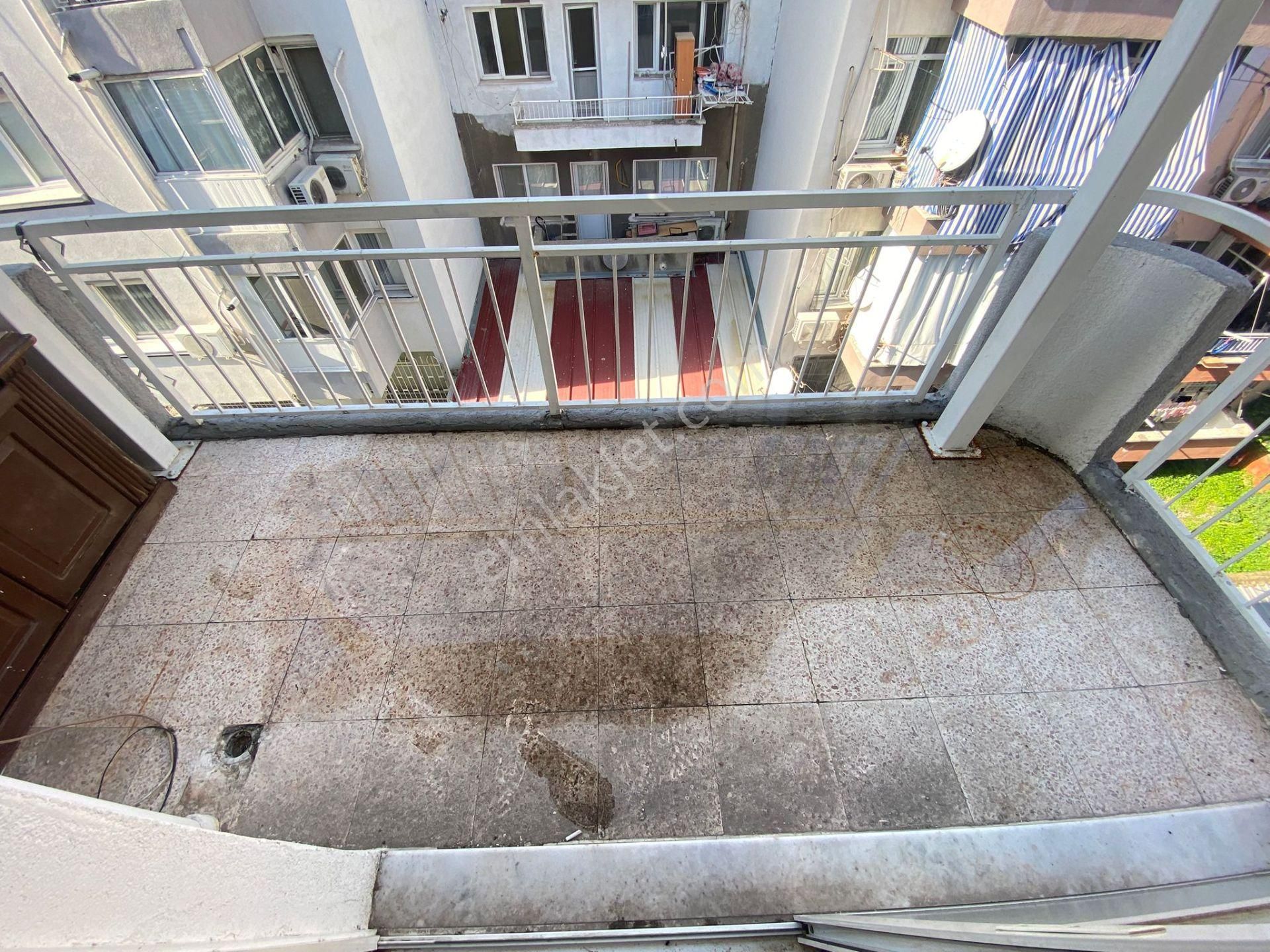 Acil Konak Zeytinlik Mahallesinde 2+1 85m2 Arakat Tadilatlı Satılık Daire - Görsel 35