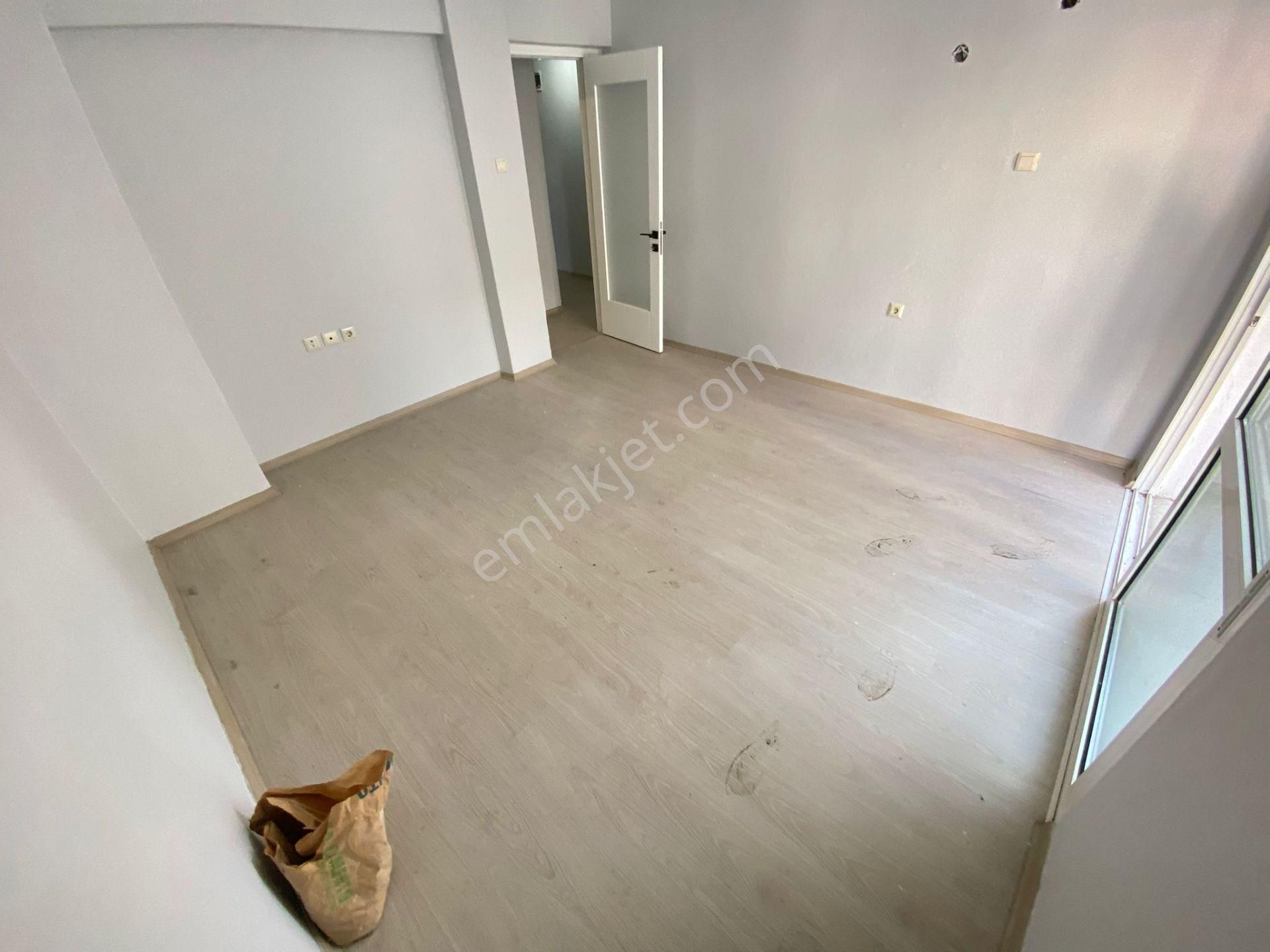 Acil Konak Zeytinlik Mahallesinde 2+1 85m2 Arakat Tadilatlı Satılık Daire - Görsel 8