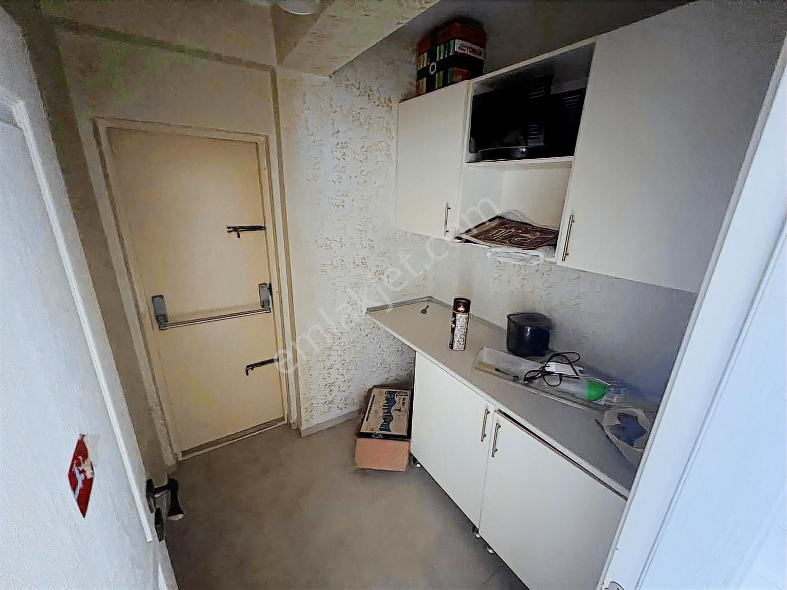 Kartal Yakacıkta 3+1 Daire Ana Cadde Yanı - Görsel 31