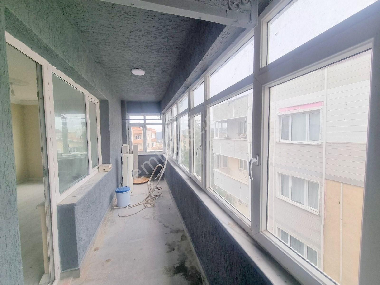 Tarabyaüstü Cumhuriyette Komple Yeni Binada 2+1 Manzaralı Daire - Görsel 10