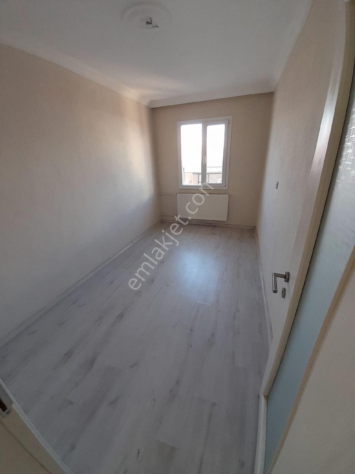 Günaltay Pazar Yeri Yakını 2+1 Doğalgazlı Yeni Tadilatlı - Görsel 3