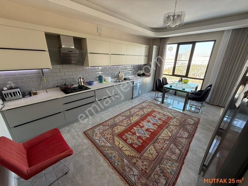 Repa Gayrimenkul Ömer Elşehadetden Heybeli Ada Sitesinde Fırsat! - Görsel 17