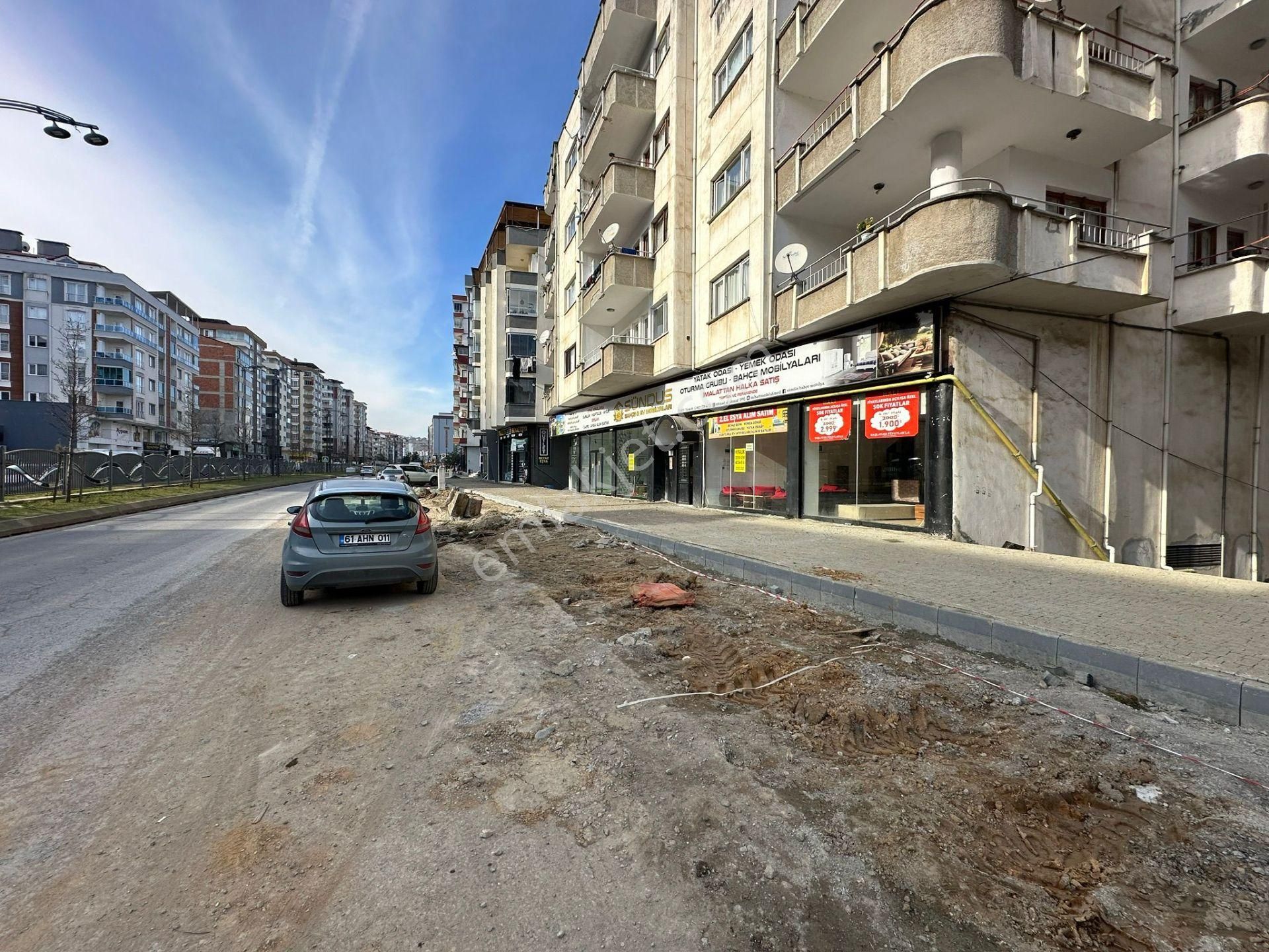 Trabzon Yomra Da Cadde Üzeri 650 M2 Kiralık Dükkan - Görsel 15