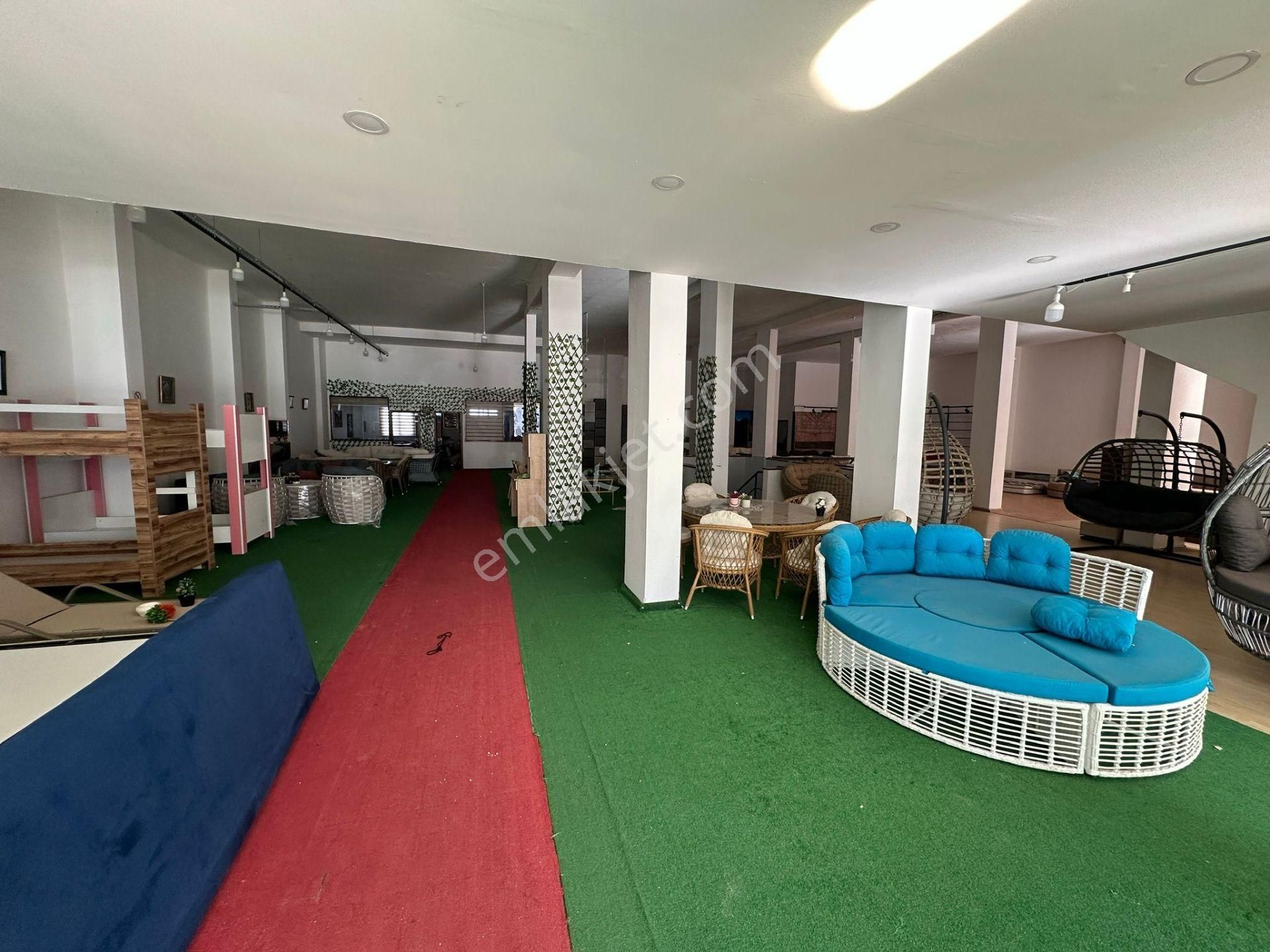 Trabzon Yomra Da Cadde Üzeri 650 M2 Kiralık Dükkan - Görsel 4