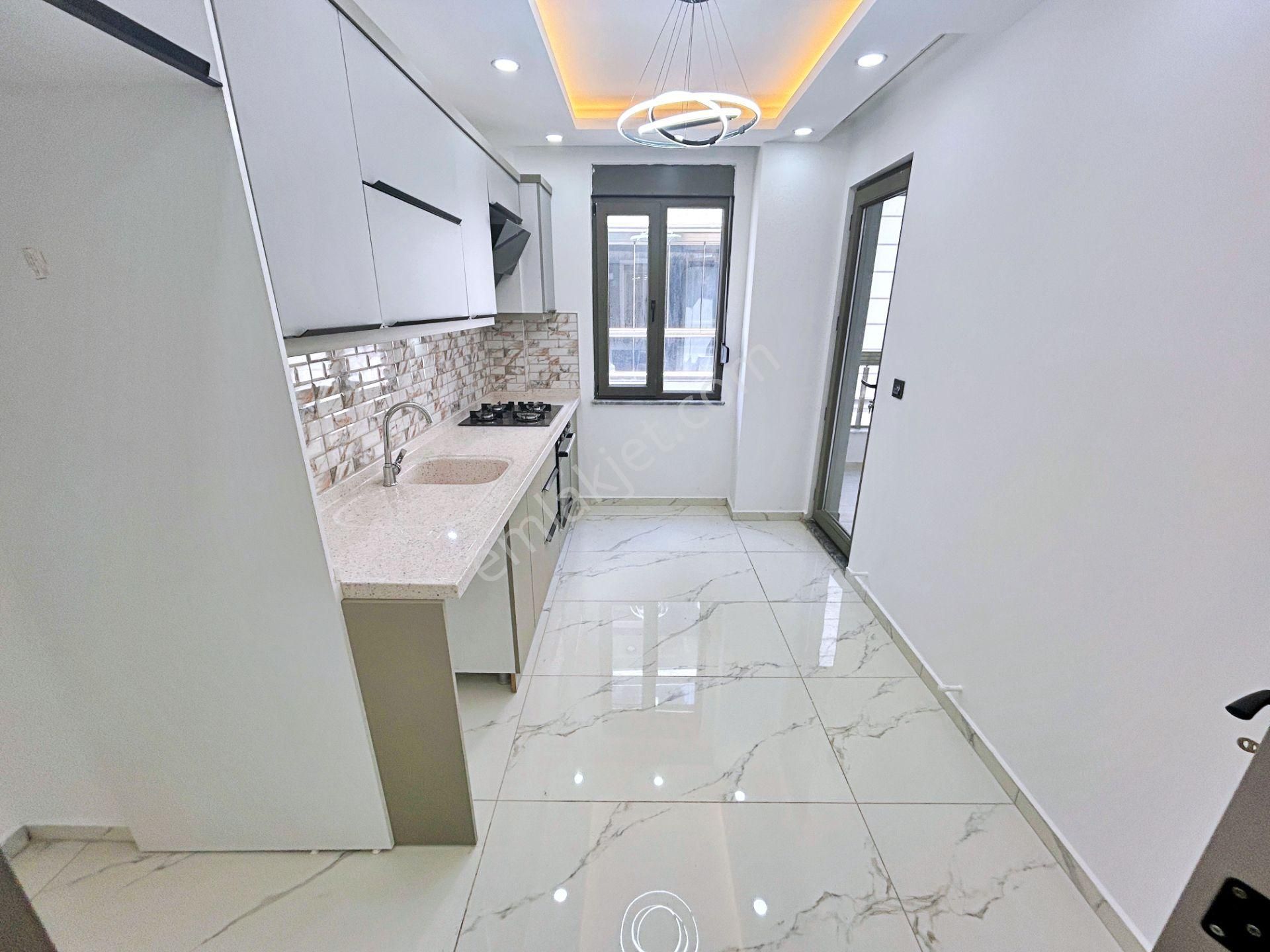 🌀gültaş Emlaktan Altınkumda Site İçinde Lüks Tasarımlı Ebeveyn Banyolu 2+1 Satılık Daire