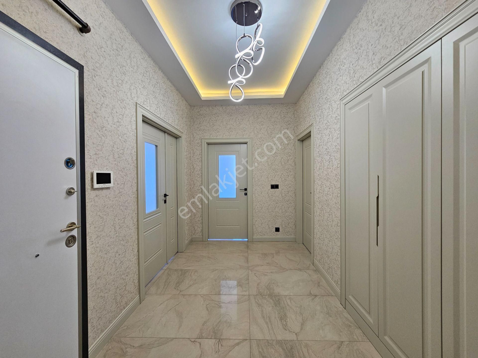 Beyhekim Mah.tramvay Hattına Yürüme Mesafsinde İşyapar Gayrimenkulden Site İçi Lüks Geniş 4+1 Daire - Görsel 34