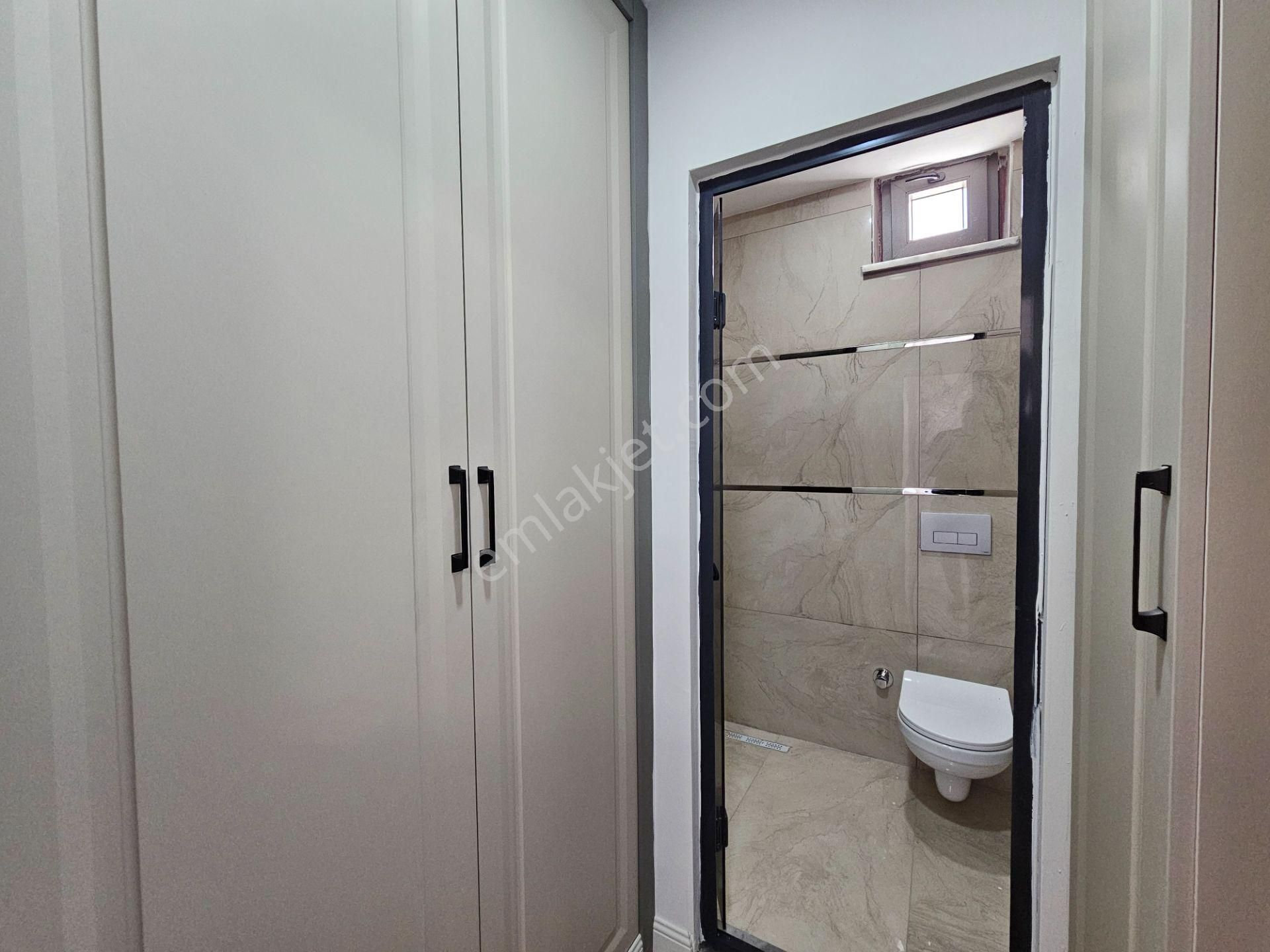 Beyhekim Mah.tramvay Hattına Yürüme Mesafsinde İşyapar Gayrimenkulden Site İçi Lüks Geniş 4+1 Daire - Görsel 40