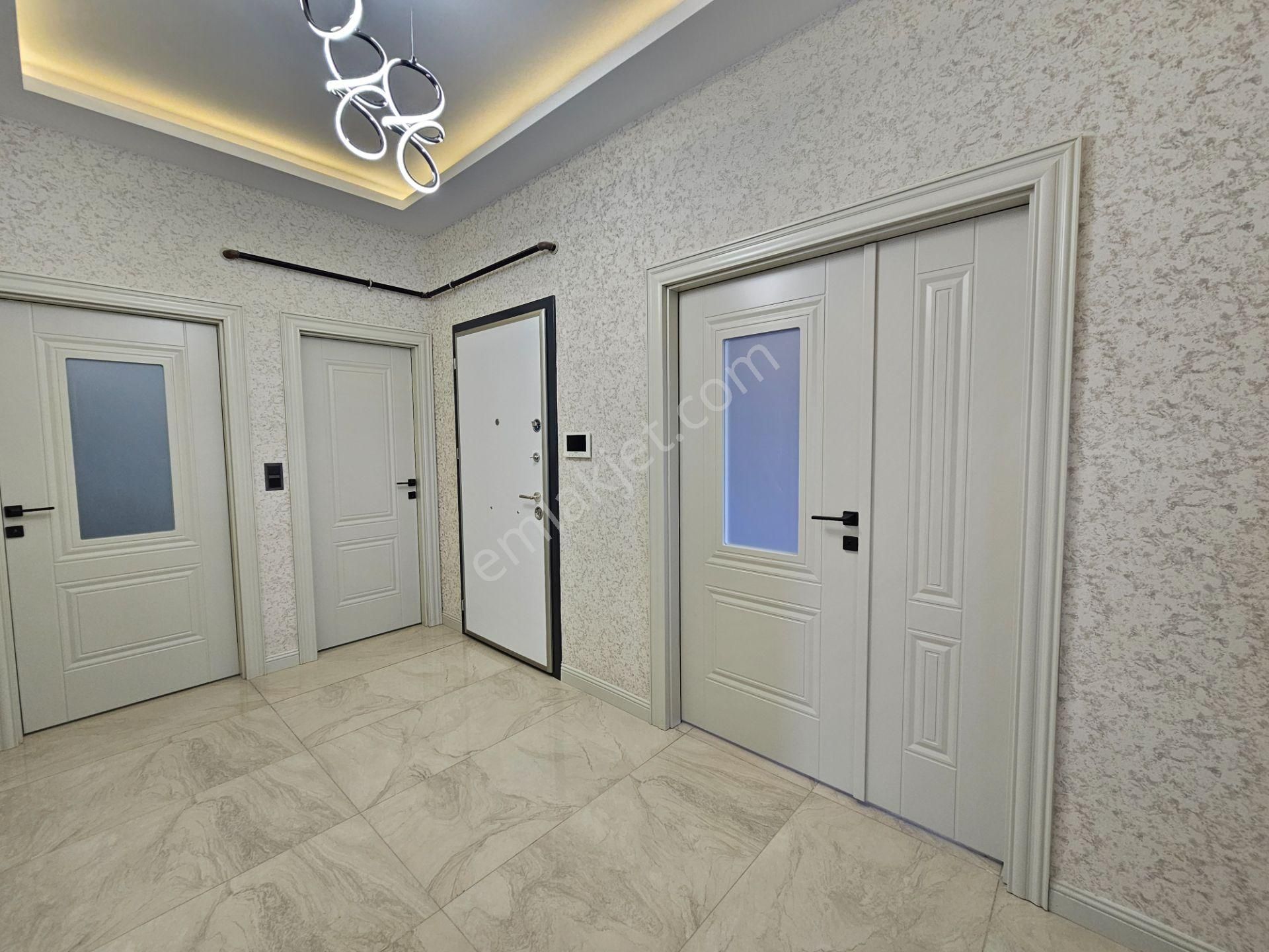 Beyhekim Mah.tramvay Hattına Yürüme Mesafsinde İşyapar Gayrimenkulden Site İçi Lüks Geniş 4+1 Daire - Görsel 33