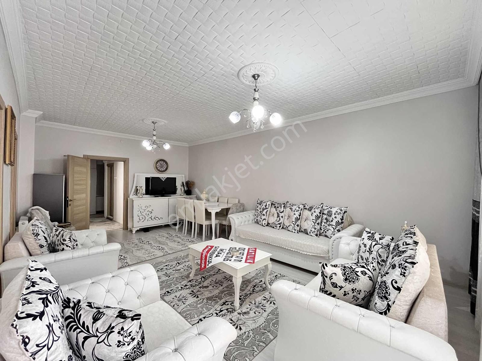 İnönü Caddesi Üzerinde Kuruş Masrafsız Cadde Cepheli 3+1 Daire - Görsel 4