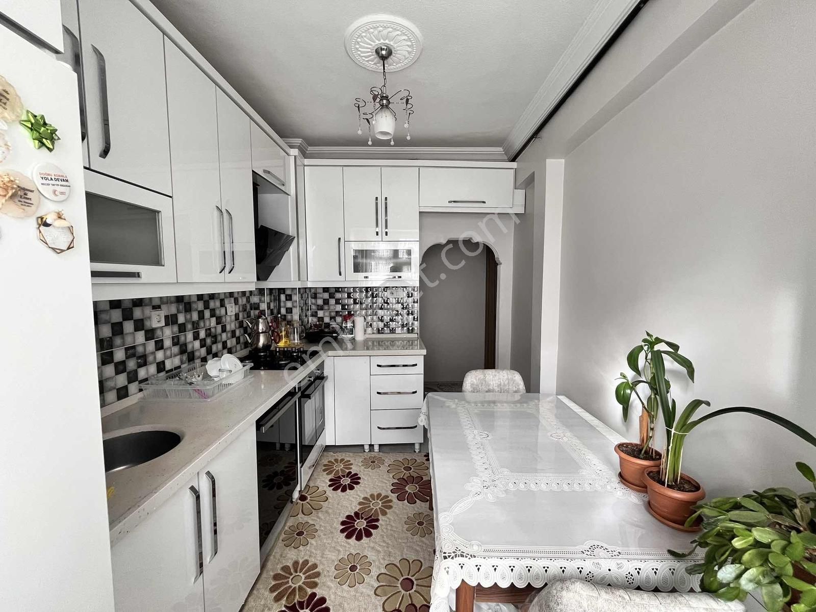 İnönü Caddesi Üzerinde Kuruş Masrafsız Cadde Cepheli 3+1 Daire - Görsel 14