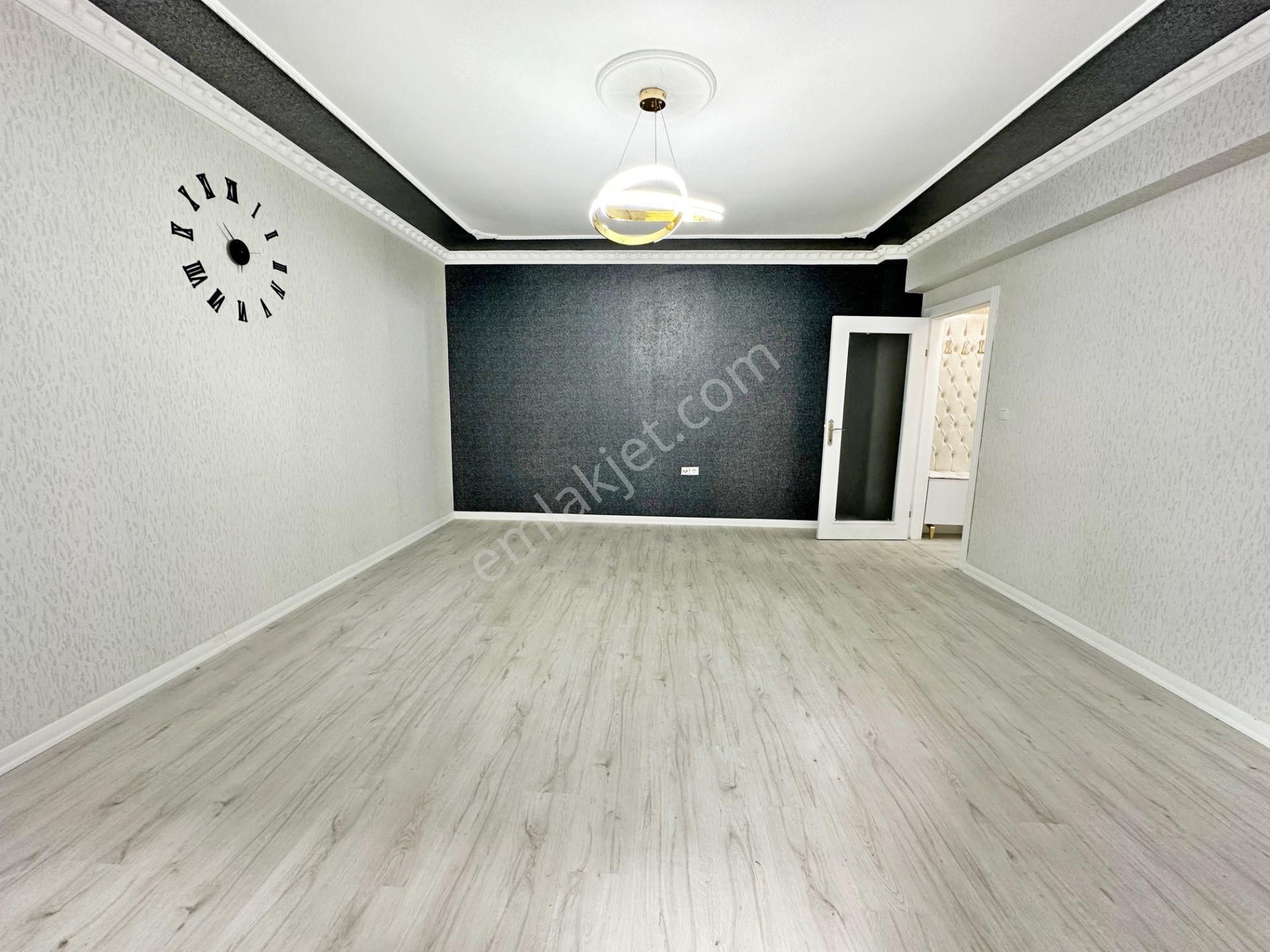 Fırsat Dairesi!!!keçiören'de Cadde Yanı Yapılı Ara Katta Daire - Görsel 12