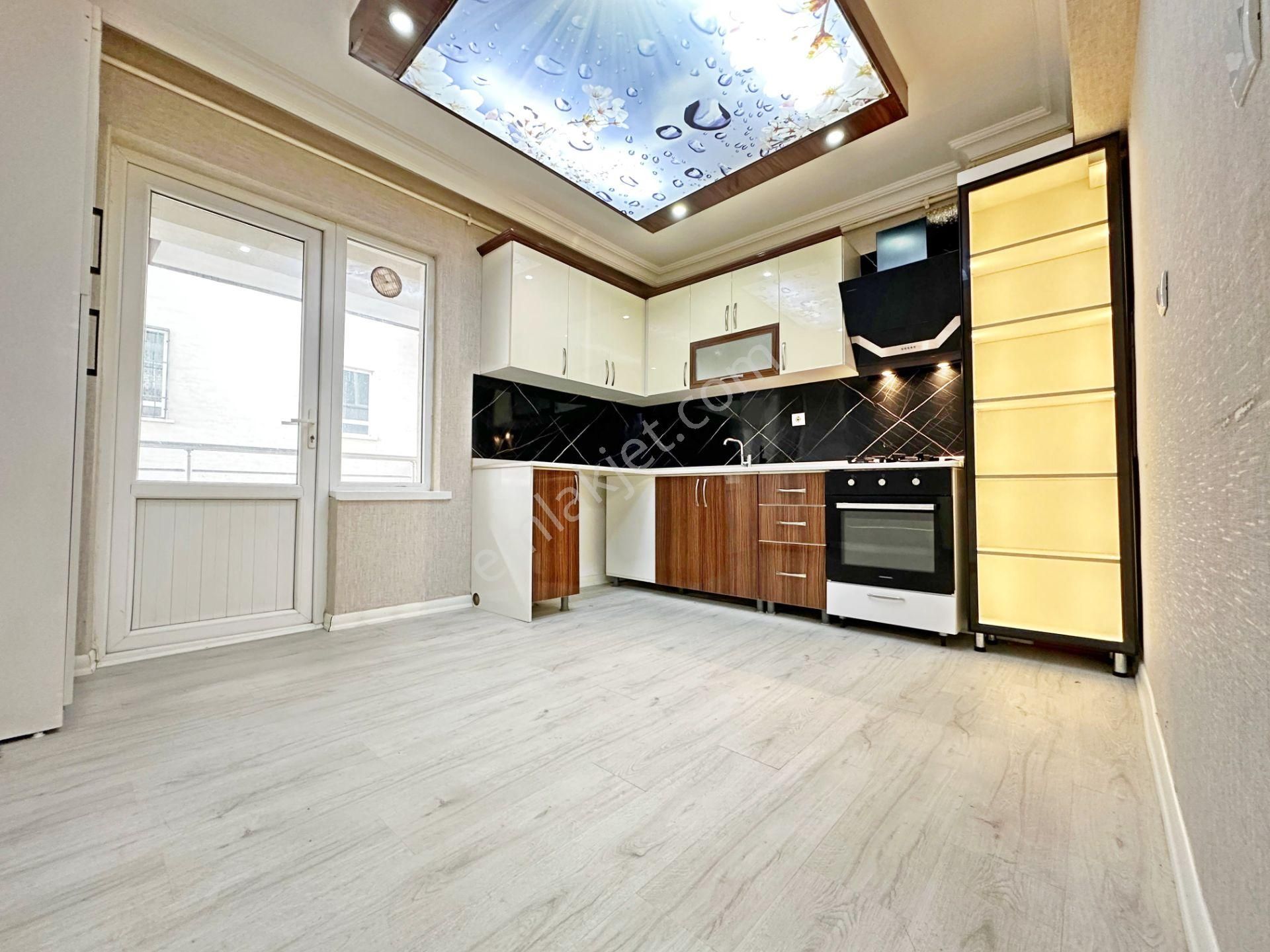 Fırsat Dairesi!!!keçiören'de Cadde Yanı Yapılı Ara Katta Daire - Görsel 13