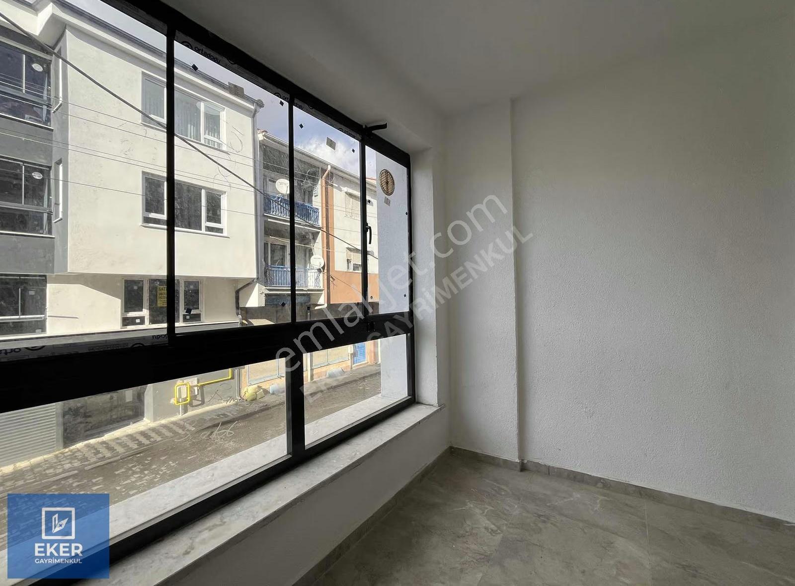Eker'den Ertaş Cad. Giyinme Odalı 150 M² 3+1 Sıfır Daire - Görsel 16