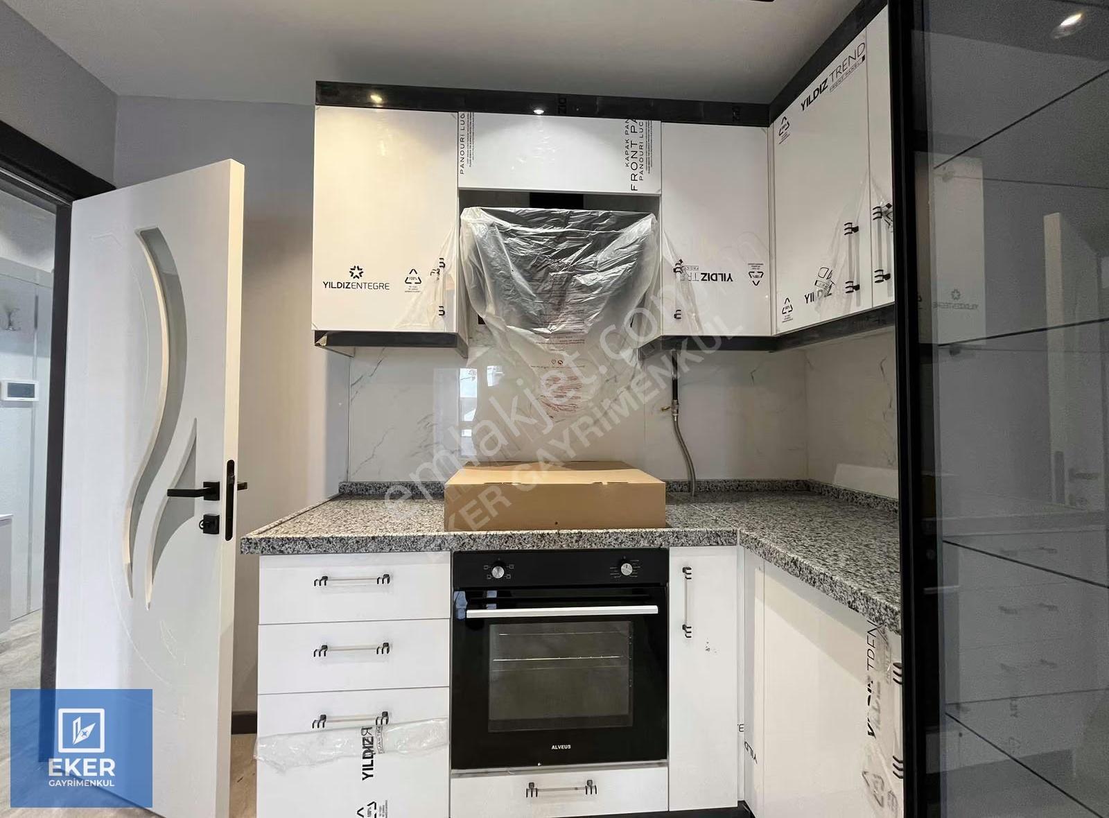 Eker'den Ertaş Cad. Giyinme Odalı 150 M² 3+1 Sıfır Daire - Görsel 2