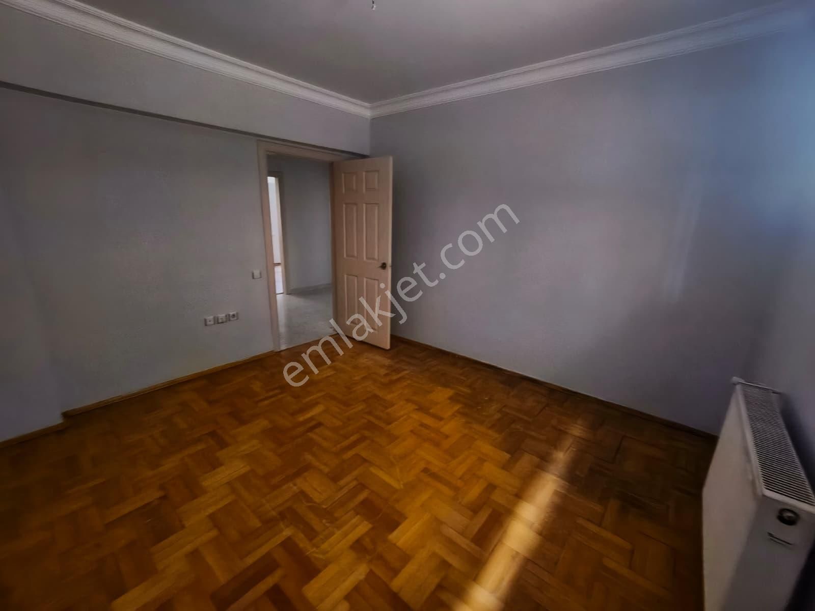 Aydınlıkevler Emniyet Sokakta 2+1 Uygun Fiyat Kupon Daire - Görsel 8