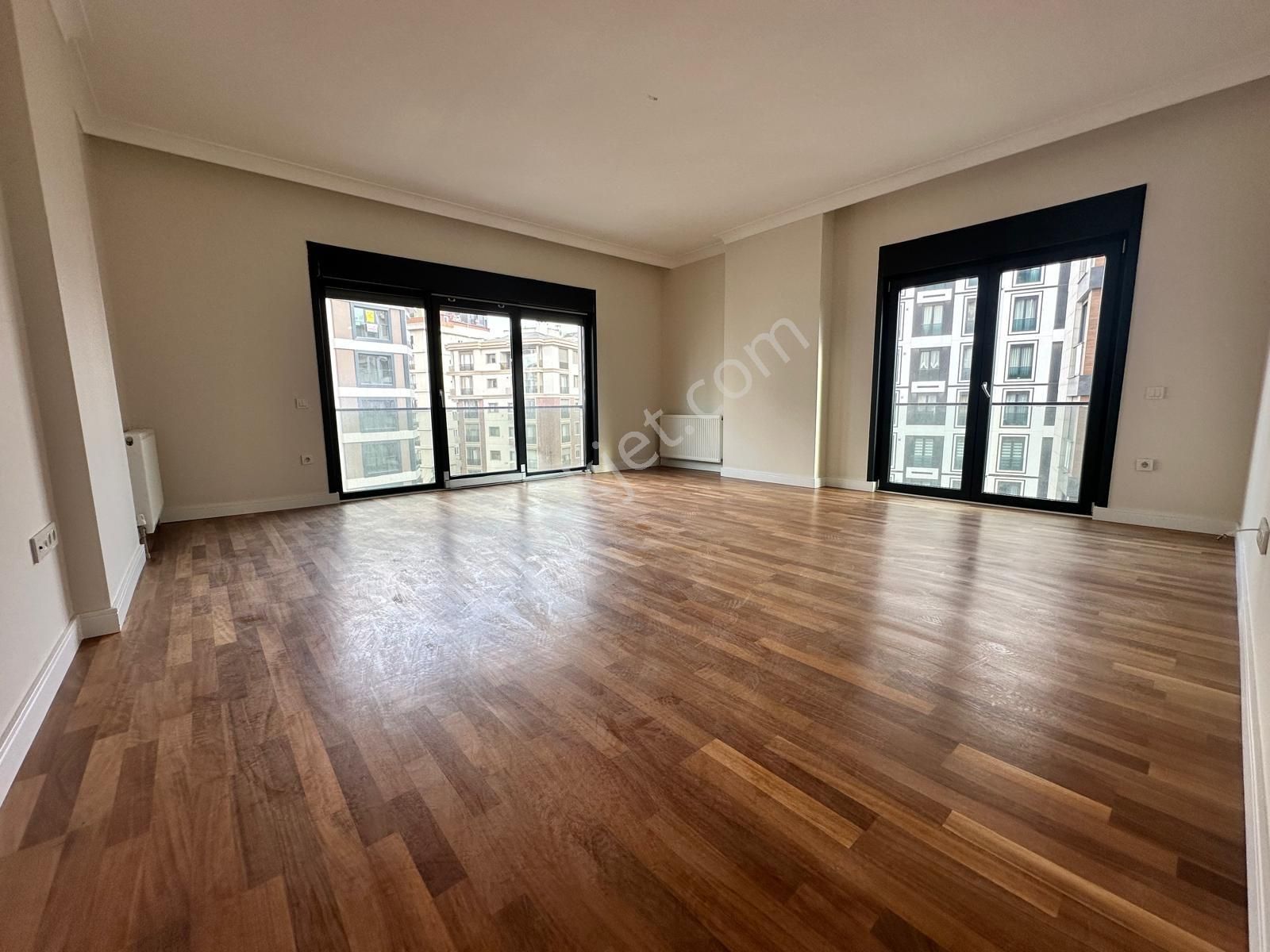 Suadiye Çolakismailde Bağdat Caddesine Çok Yakın Ebeveynli - Görsel 15