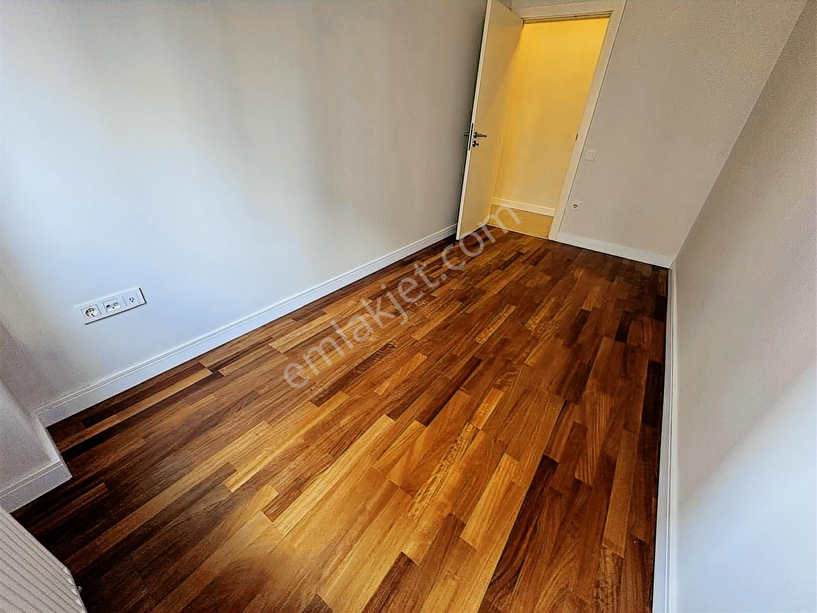 Suadiye Çolakismailde Bağdat Caddesine Çok Yakın Ebeveynli - Görsel 18