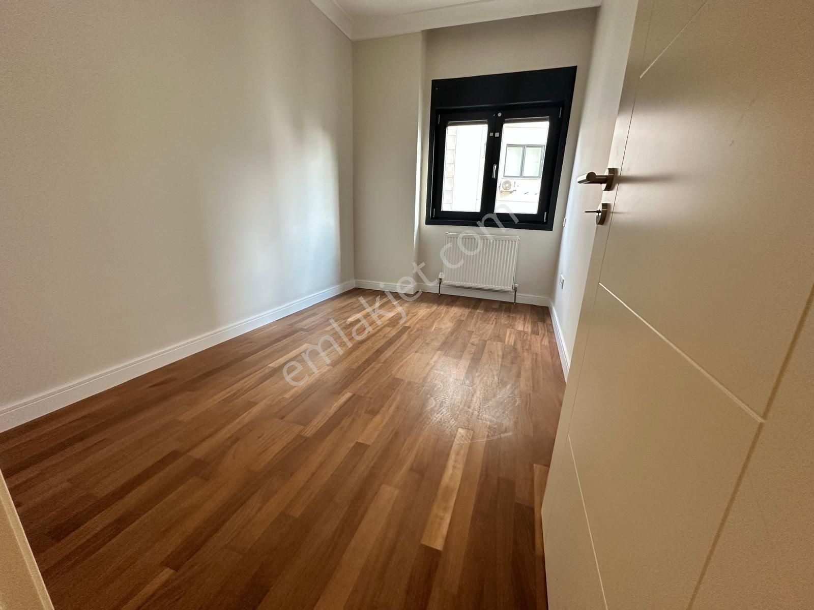 Suadiye Çolakismailde Bağdat Caddesine Çok Yakın Ebeveynli - Görsel 3