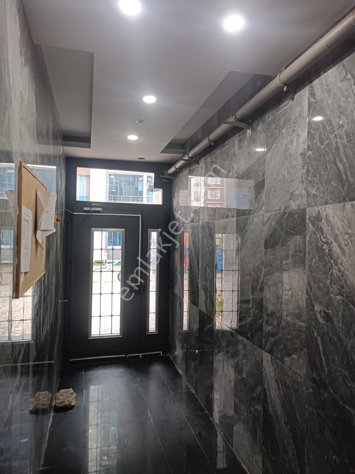 Newcıty Emlaktan Havuzlu, Güvenlikli Sitede Kiralık 2+1 Daire - Görsel 7