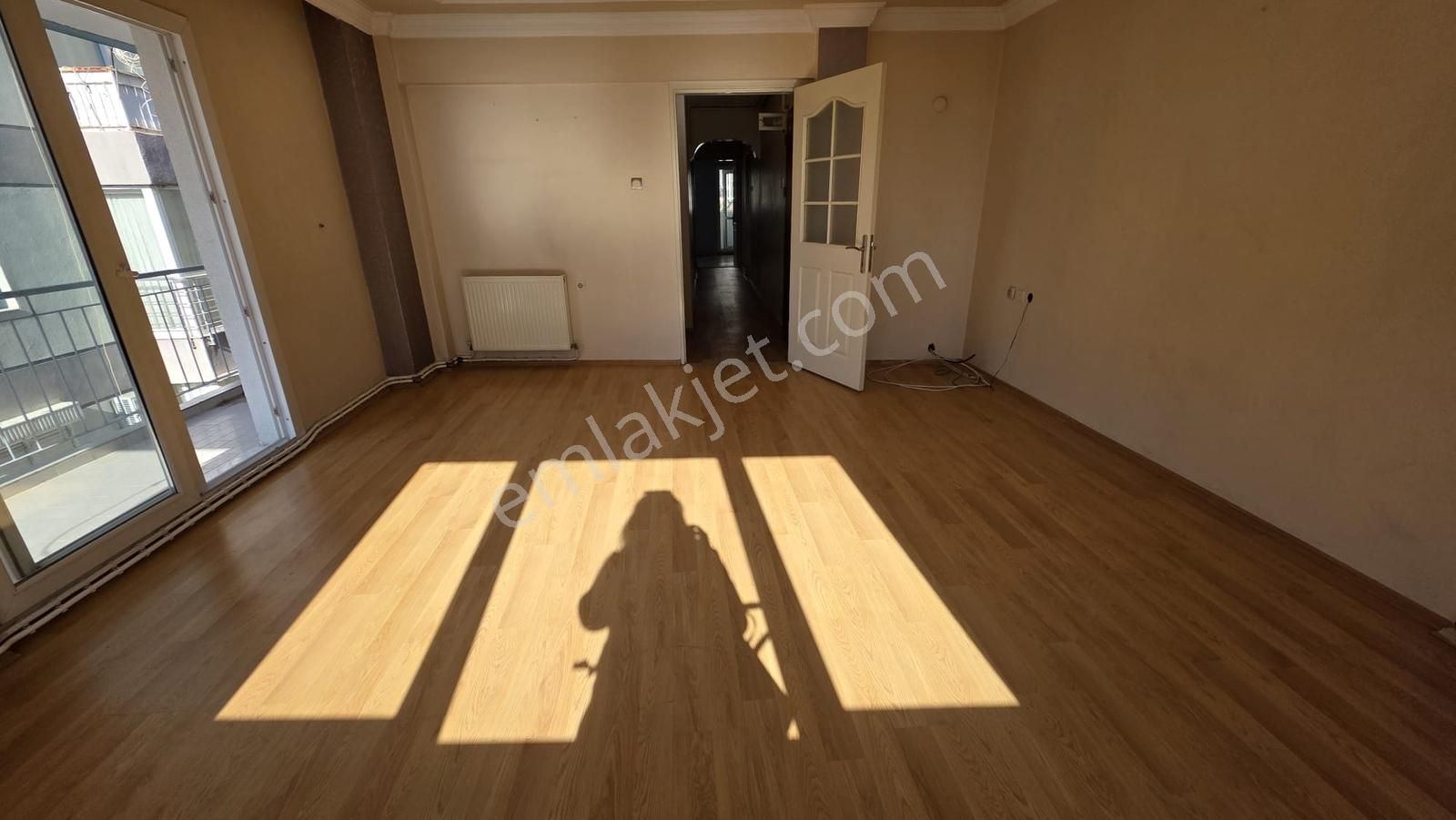 Kültür Caddesi Üzerinde Arakat 2+1 Kapalı Mutfak Daire - Görsel 9