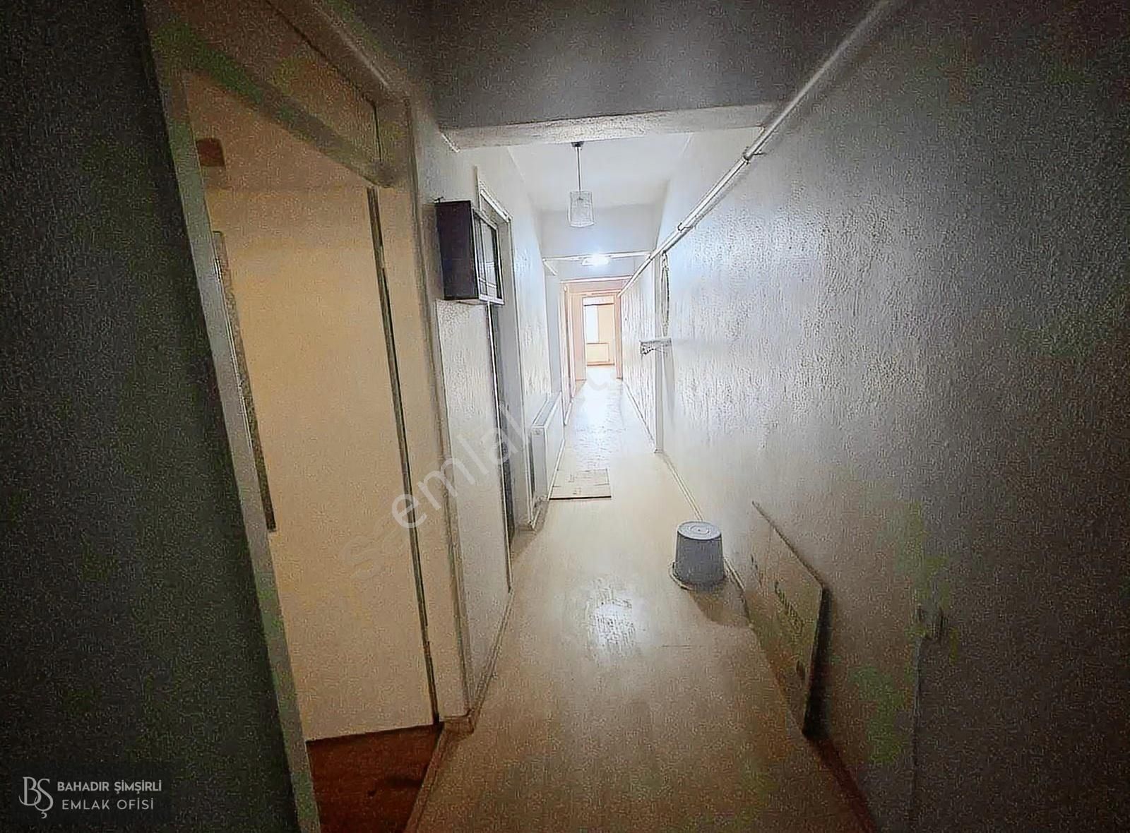 B.ş.den Pazar Pazarı Yakını Cadde Üzeri Satılık 3+1 Daire - Görsel 3