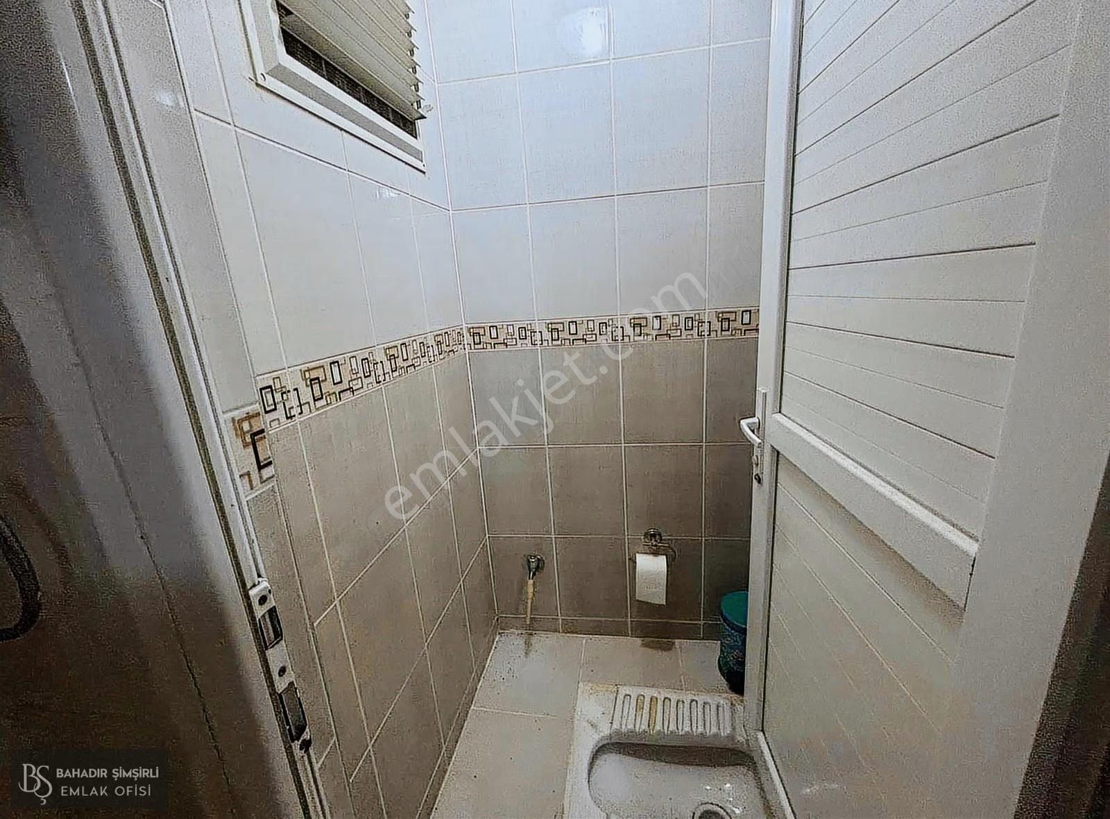B.ş.den Pazar Pazarı Yakını Cadde Üzeri Satılık 3+1 Daire - Görsel 8