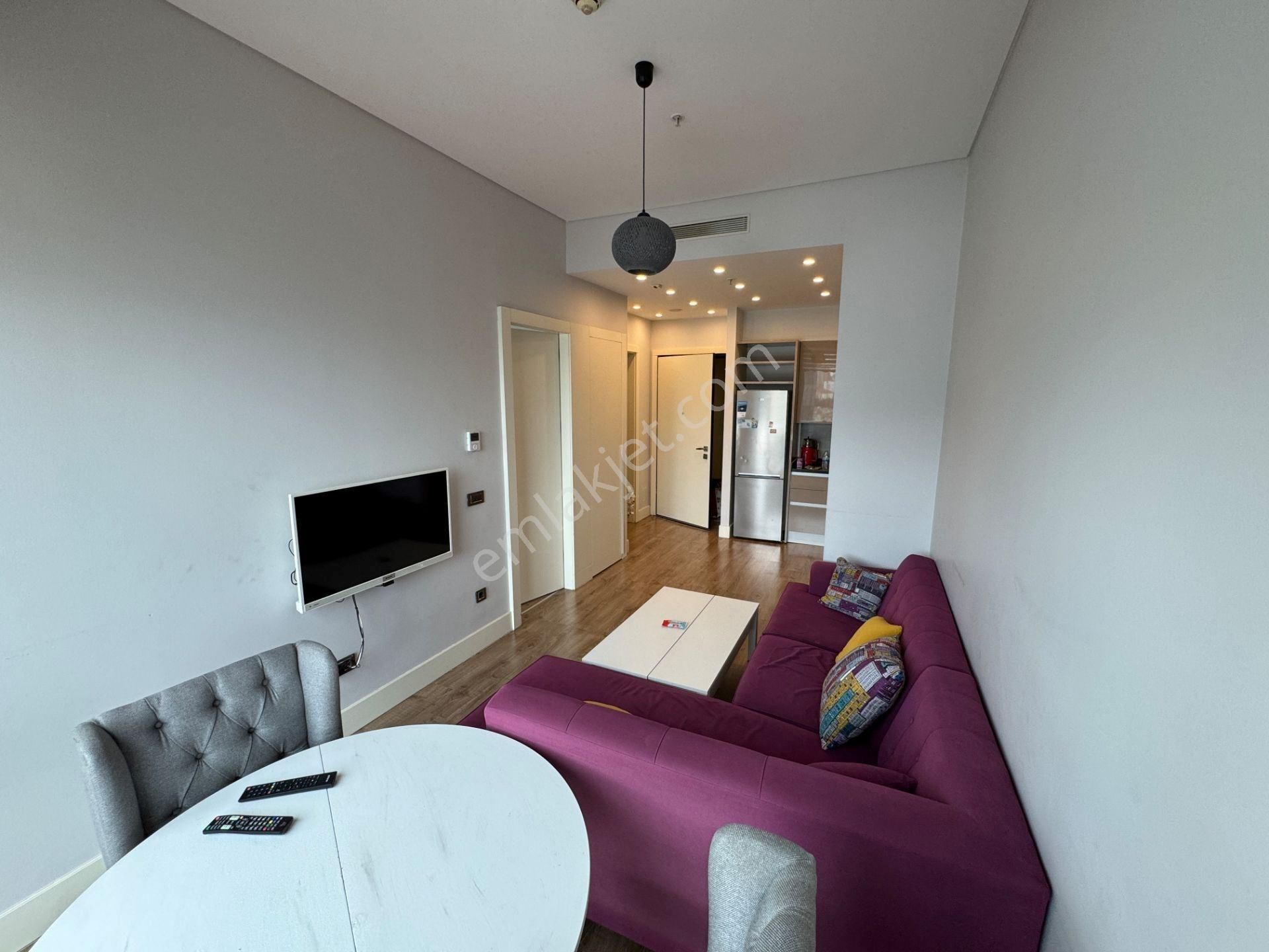 Ataşehir İstanbul Metropol B Blokda Full Eşyalı 70m2-1+1 Satılık