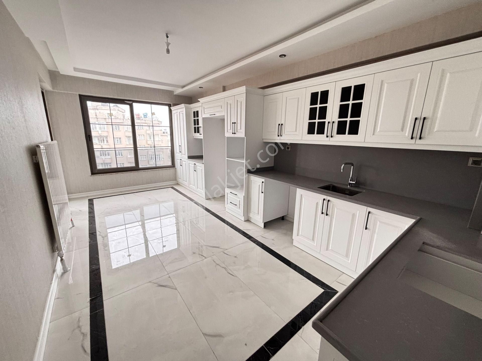 Cb'den Selçuklu Mh.de Sıfır Satılık Lüks 5+1 Daire