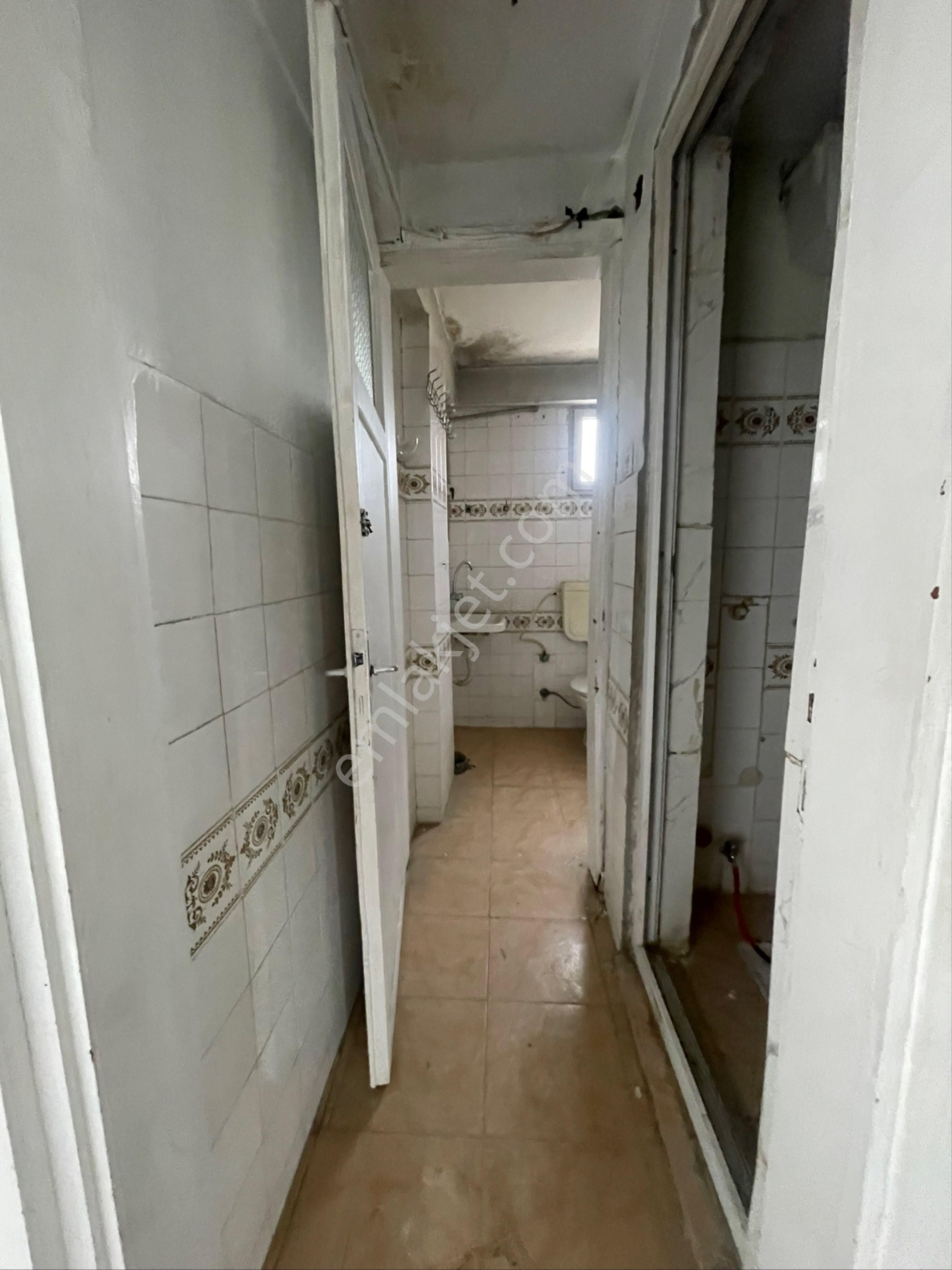 Cumhuriyet Mahallesinde 2+1 Satılık Daire - Görsel 4