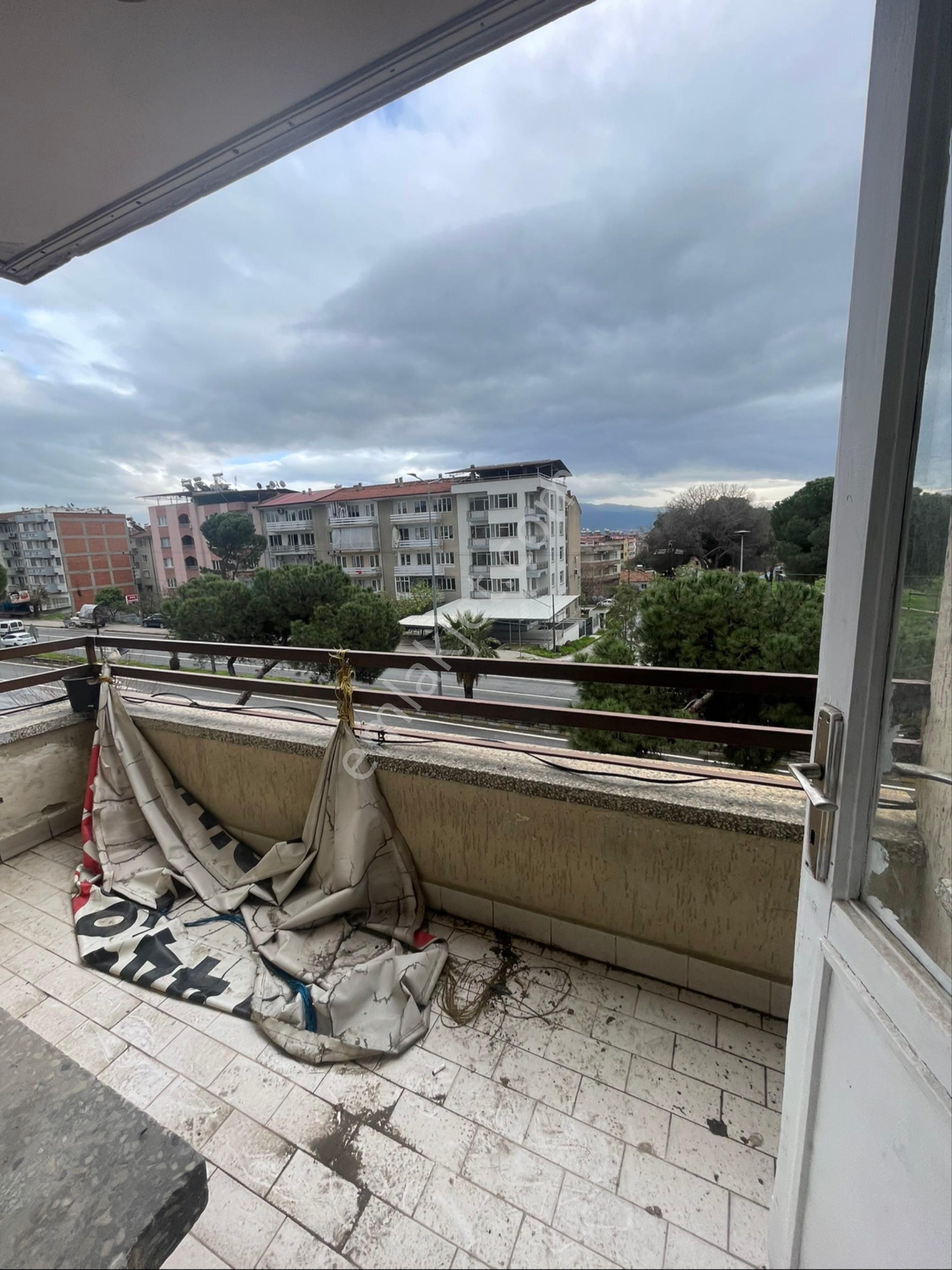 Cumhuriyet Mahallesinde 2+1 Satılık Daire - Görsel 10