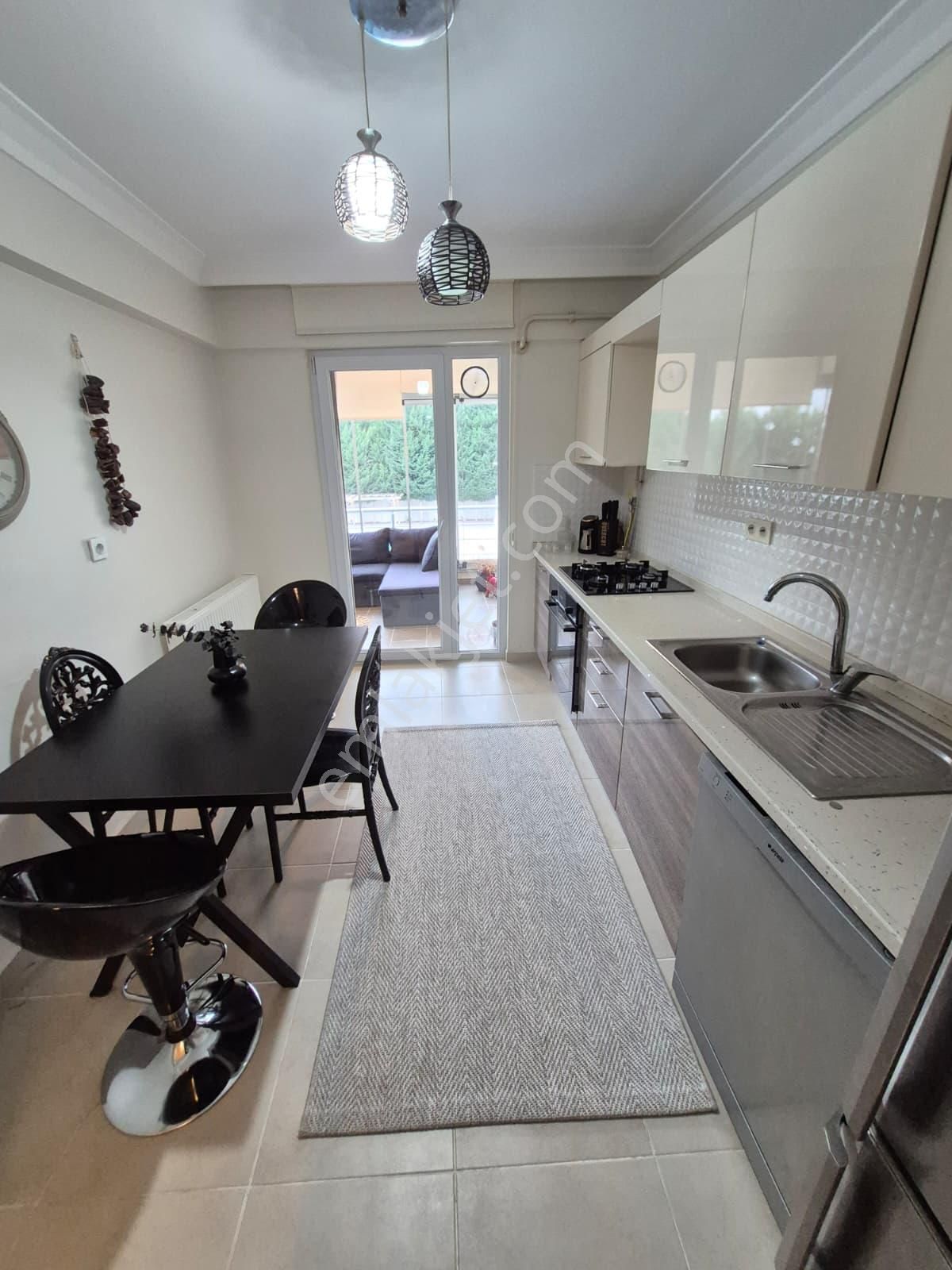 Delux'den Hürriyet Mah.'de Havuz Manzaralı Satılık 2+1 Daire - Görsel 9