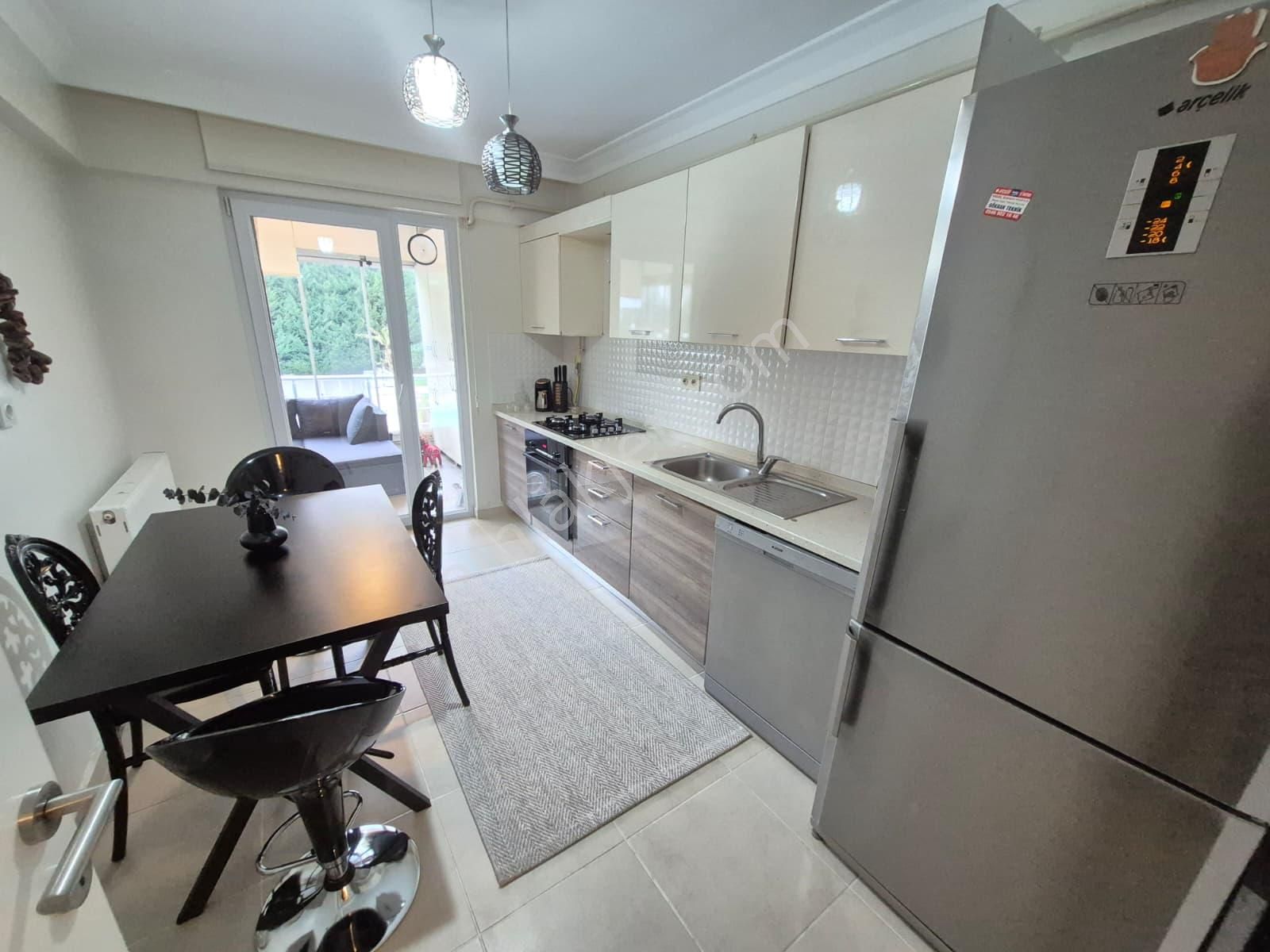 Delux'den Hürriyet Mah.'de Havuz Manzaralı Satılık 2+1 Daire - Görsel 7