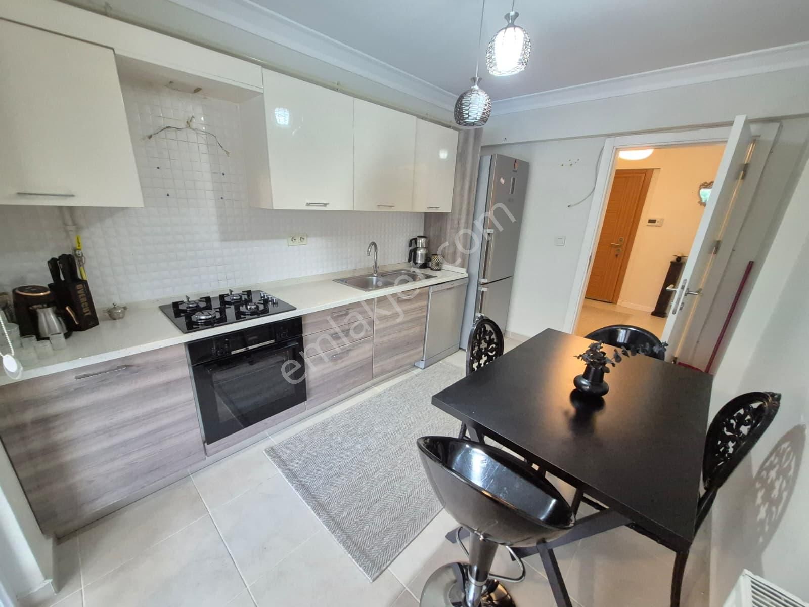 Delux'den Hürriyet Mah.'de Havuz Manzaralı Satılık 2+1 Daire - Görsel 6