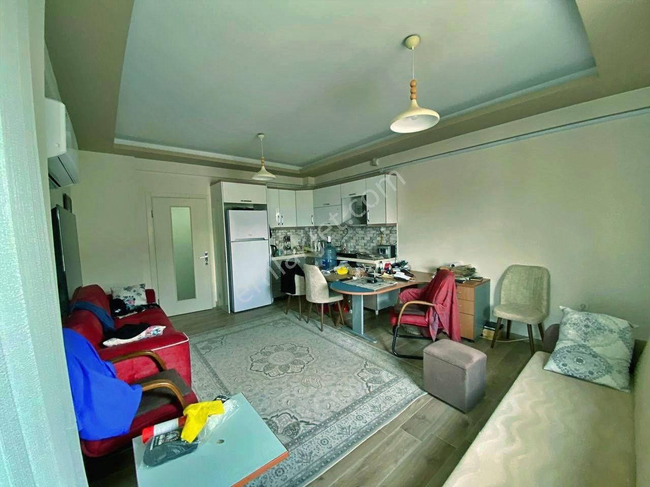 Uytundan Burhaniye Bahçelievler'de Asansörlü Eşyalı Kiralık 2+1 - Görsel 2