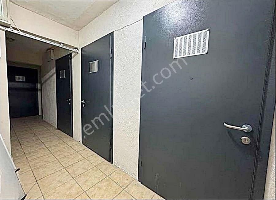 Kozyatağı Kapalı Otoparklı Katta Tek 145 M2 Net Kombili 4+1 Daire - Görsel 18