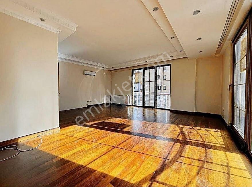 Kozyatağı Kapalı Otoparklı Katta Tek 145 M2 Net Kombili 4+1 Daire - Görsel 2