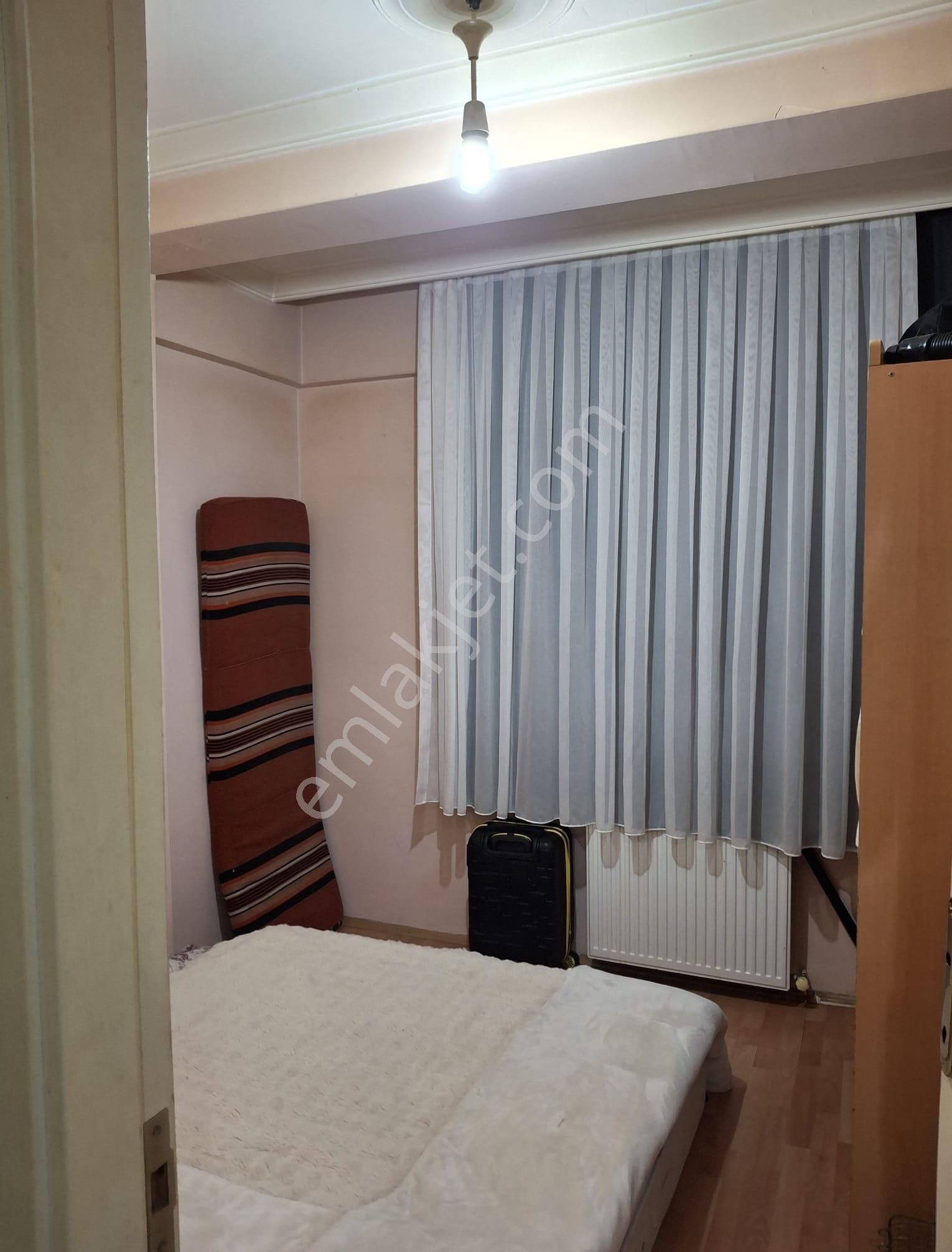 Akademi Emlak'tan Üniversite Yakını Yatırımlık 1+1 Satılık Daire - Görsel 3