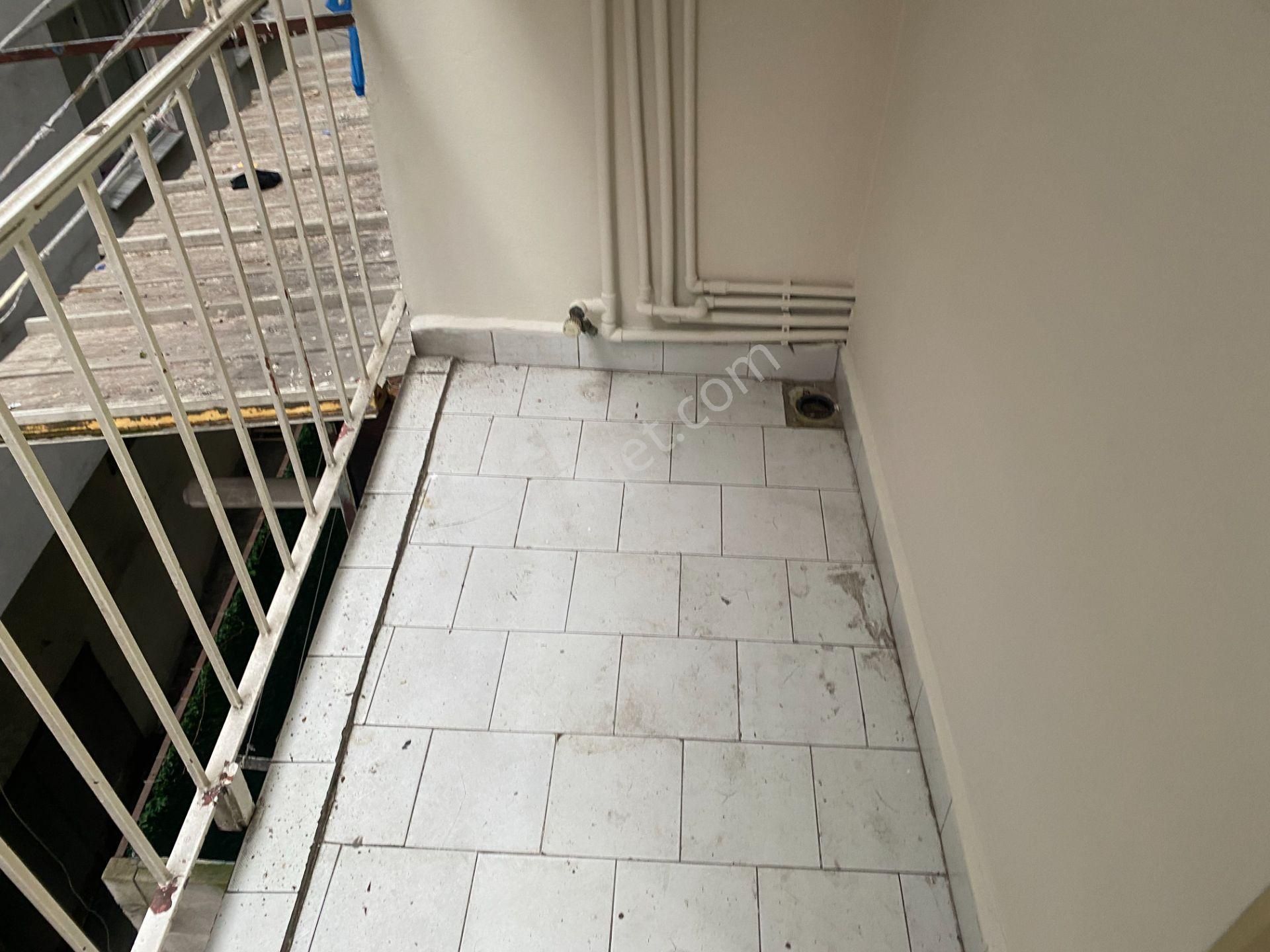 Destan-076-cerrahpaşa-yıldırım-kırtasiye-civarı-geniş 1-salon+geniş 1-oda-kombili-75m2-orta-1.kat - Görsel 23