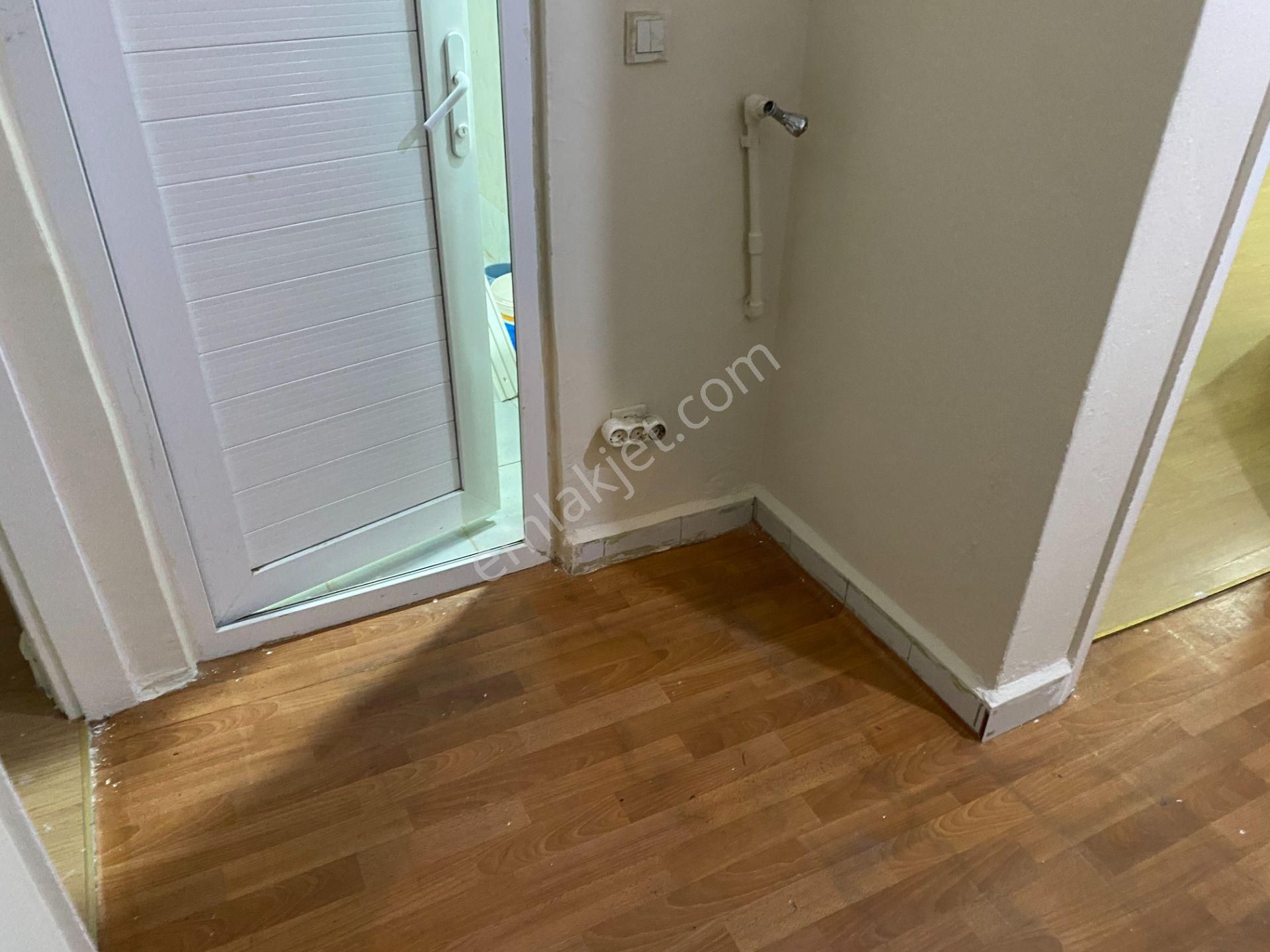 Destan-076-cerrahpaşa-yıldırım-kırtasiye-civarı-geniş 1-salon+geniş 1-oda-kombili-75m2-orta-1.kat - Görsel 13